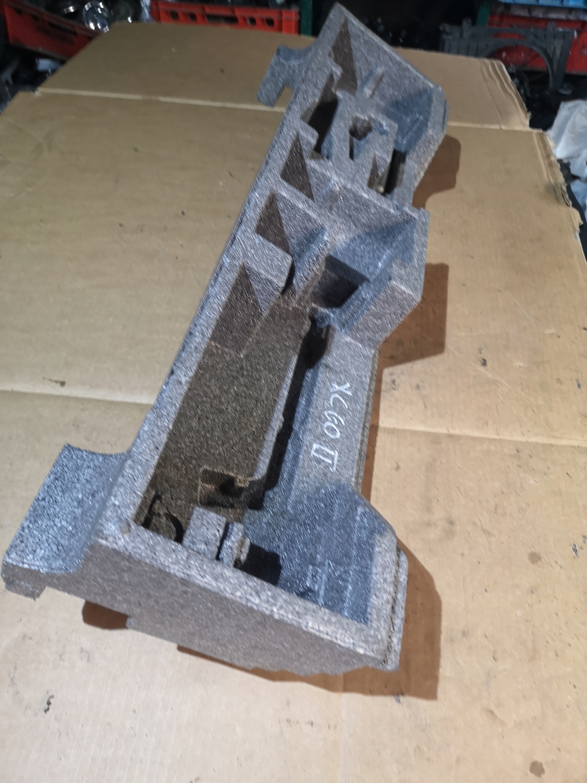 ПЕНОПОЛИСТИРОЛ БАГАЖНОГО ОТДЕЛЕНИЯ VOLVO XC60 II 31423863