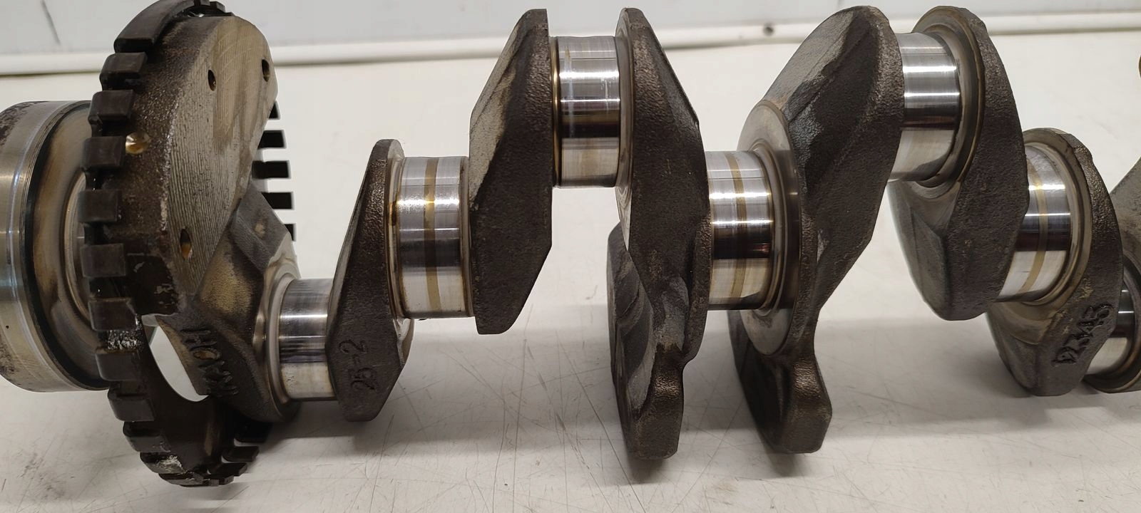 crank nominal Nissan Qashqai 1,6B HR16