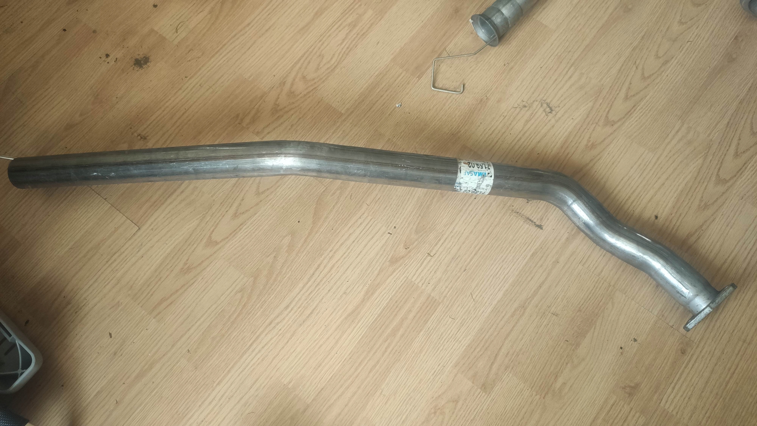 TLUMIK RURA WYDECHU AUDI A4 B5 1 9 TDI 94 01 NOWA