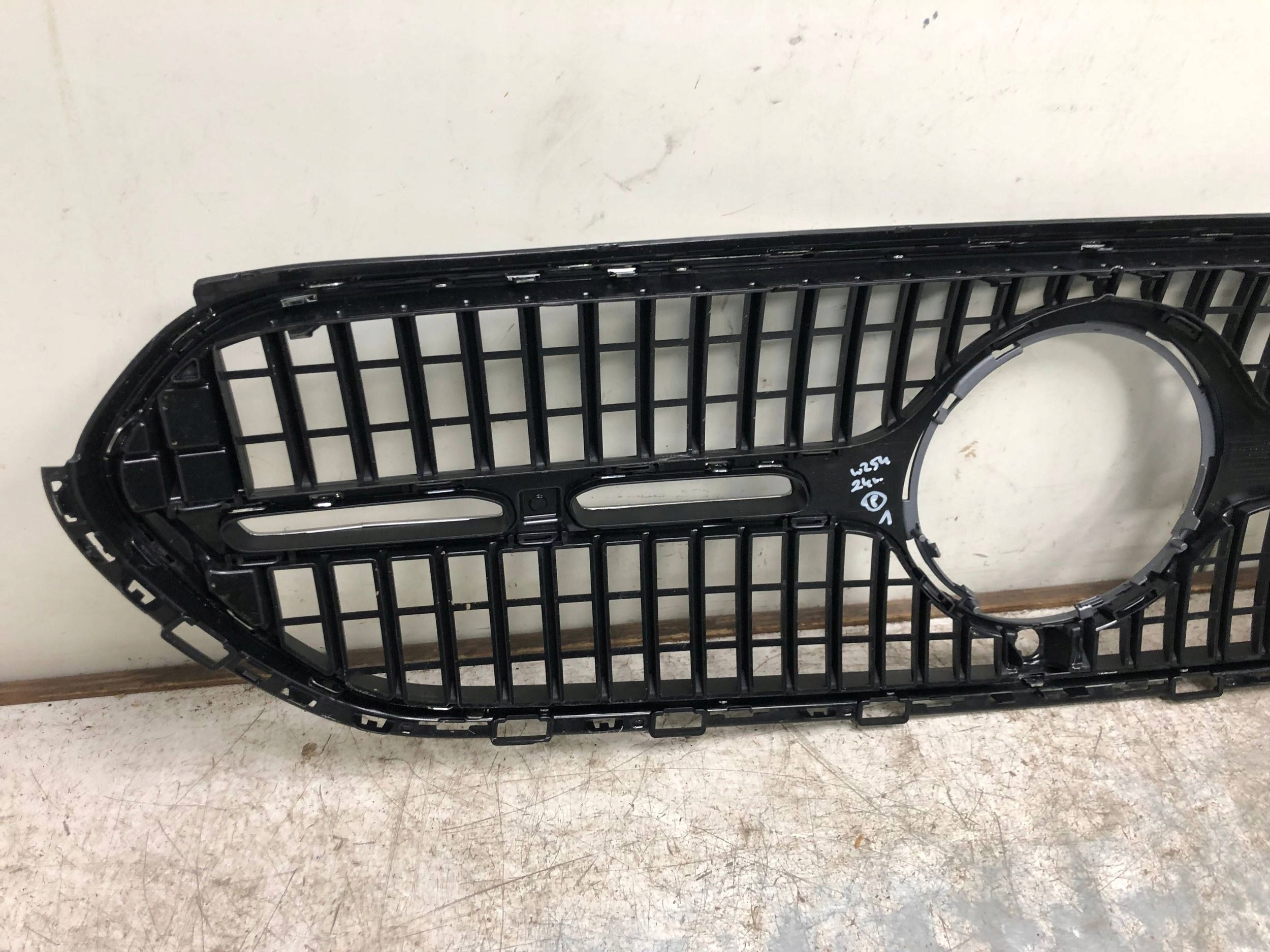 Grill Grill MERCEDES W254 C254 A2548881400