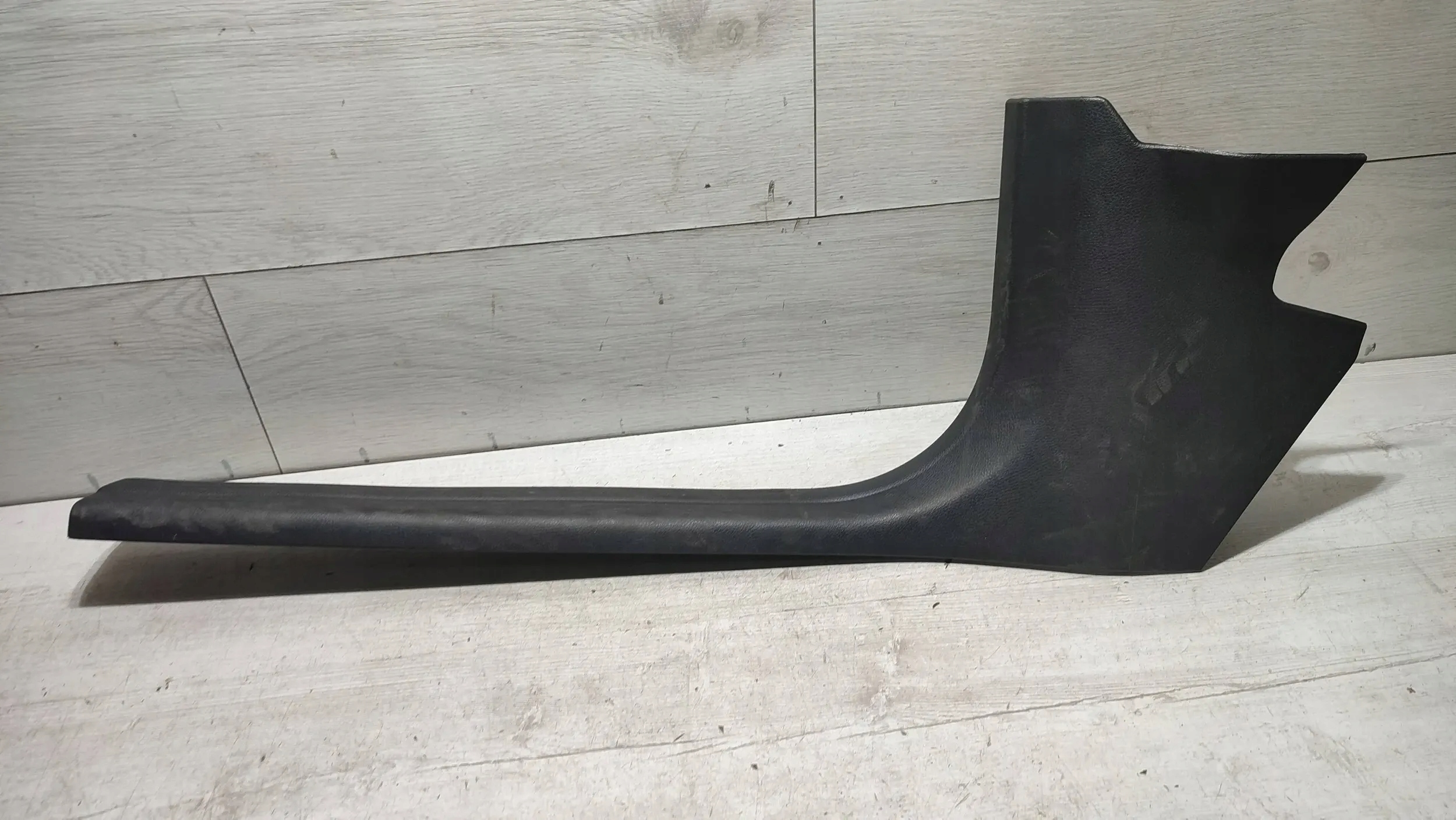 Mercedes-Benz A-classa W176 17r. 1.5cdi front side left moulding threshold