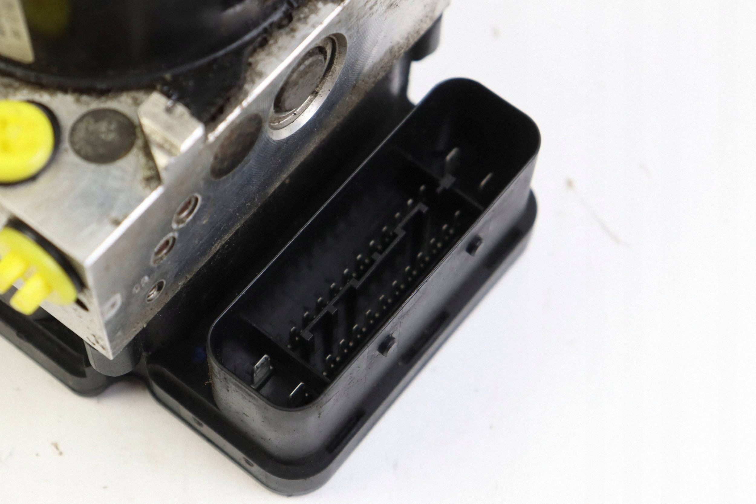 SUBARU LEGACY V OUTBACK Pumpe ABS 27536AJ002 06.2109-5825.3 06.2619.3533.1