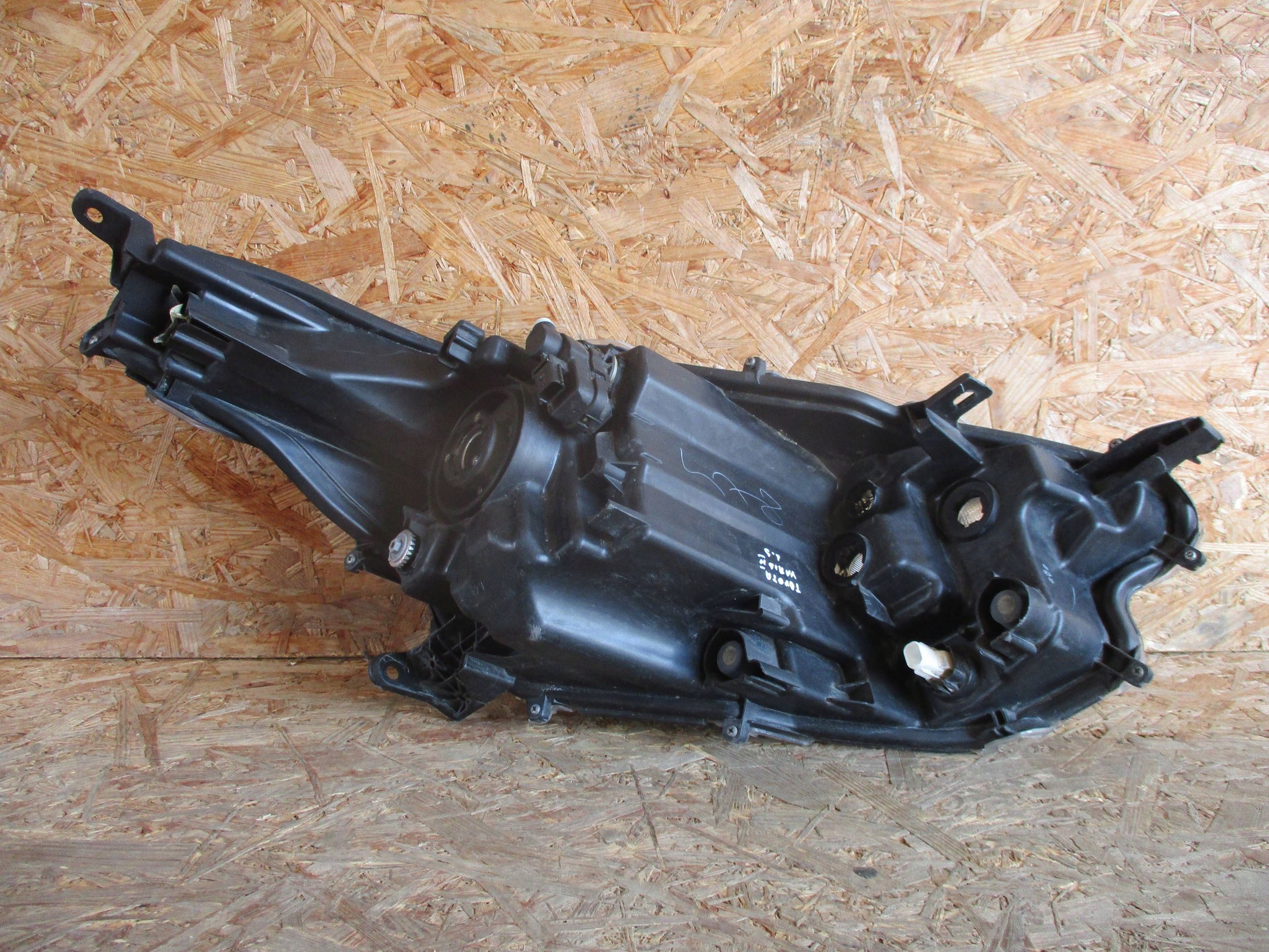 light front front left TOYOTA YARIS IV