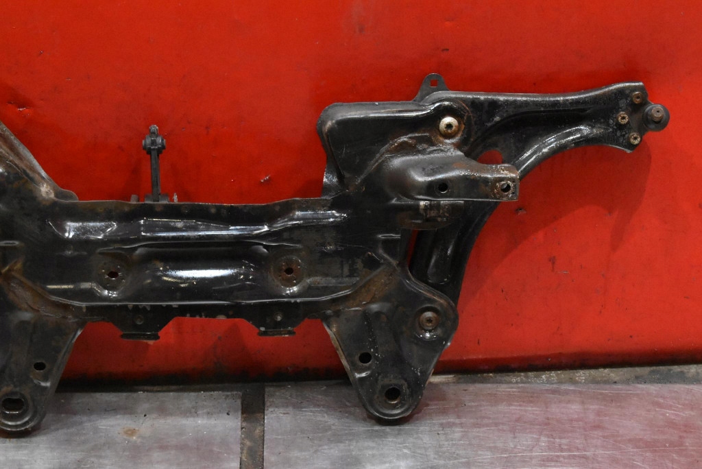 axle beam sider subframe axle beam front CITROEN C4 CACTUS 1 and 1.2 PURETECH 110 KM