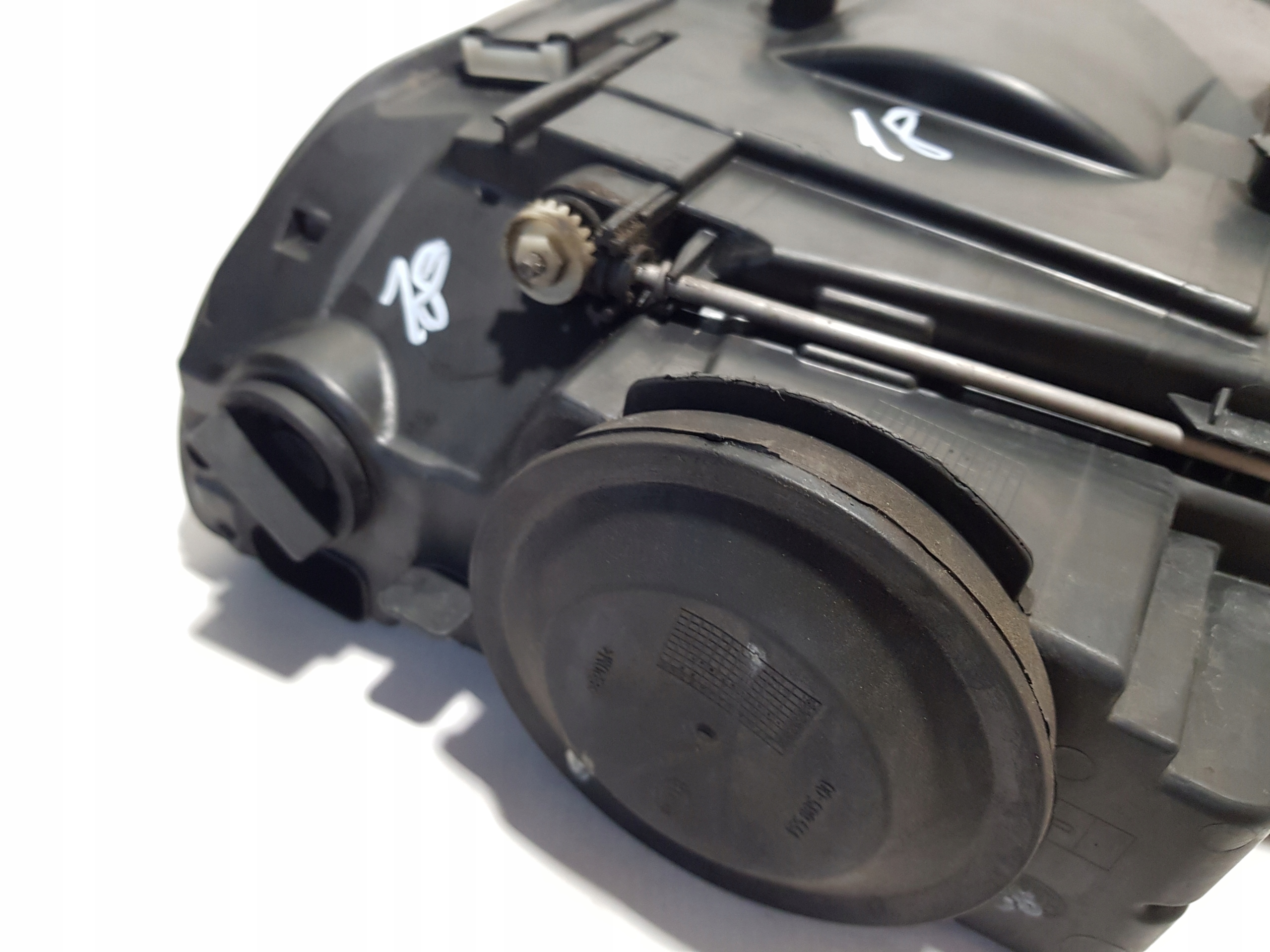 VW TOUAREG LIFT 7L light right front 7L6941032A UK