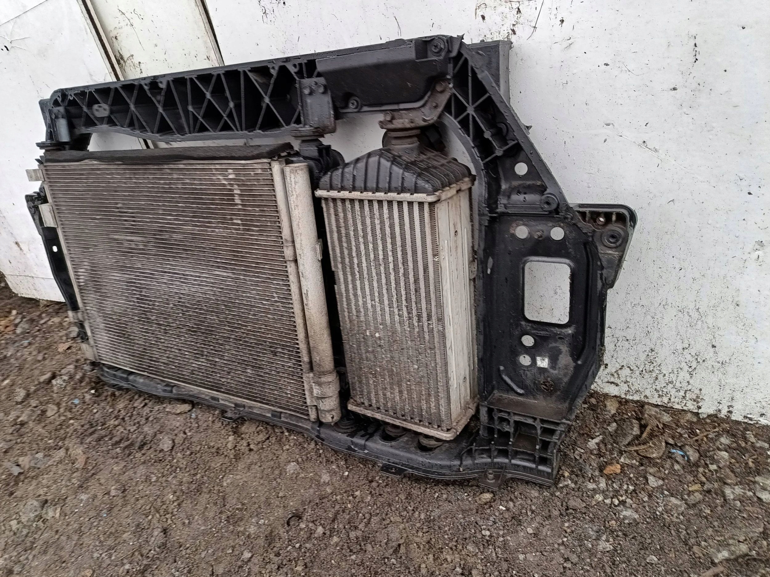 KIA RIO III support panel for radiators radiator 1,1CRDI 1,4CRDI 2011