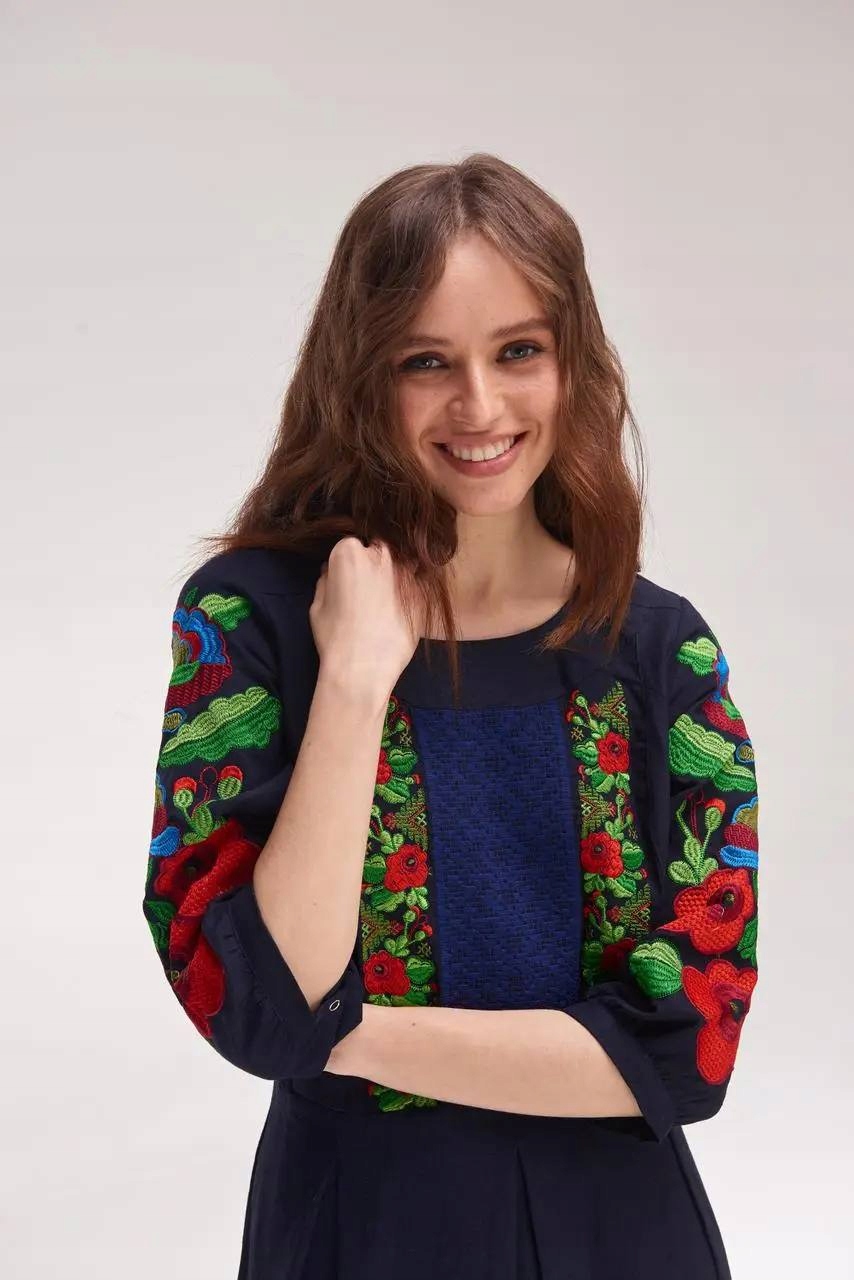 Tmavě modrá vyšívaná sukně červené barvy len+bavlna S