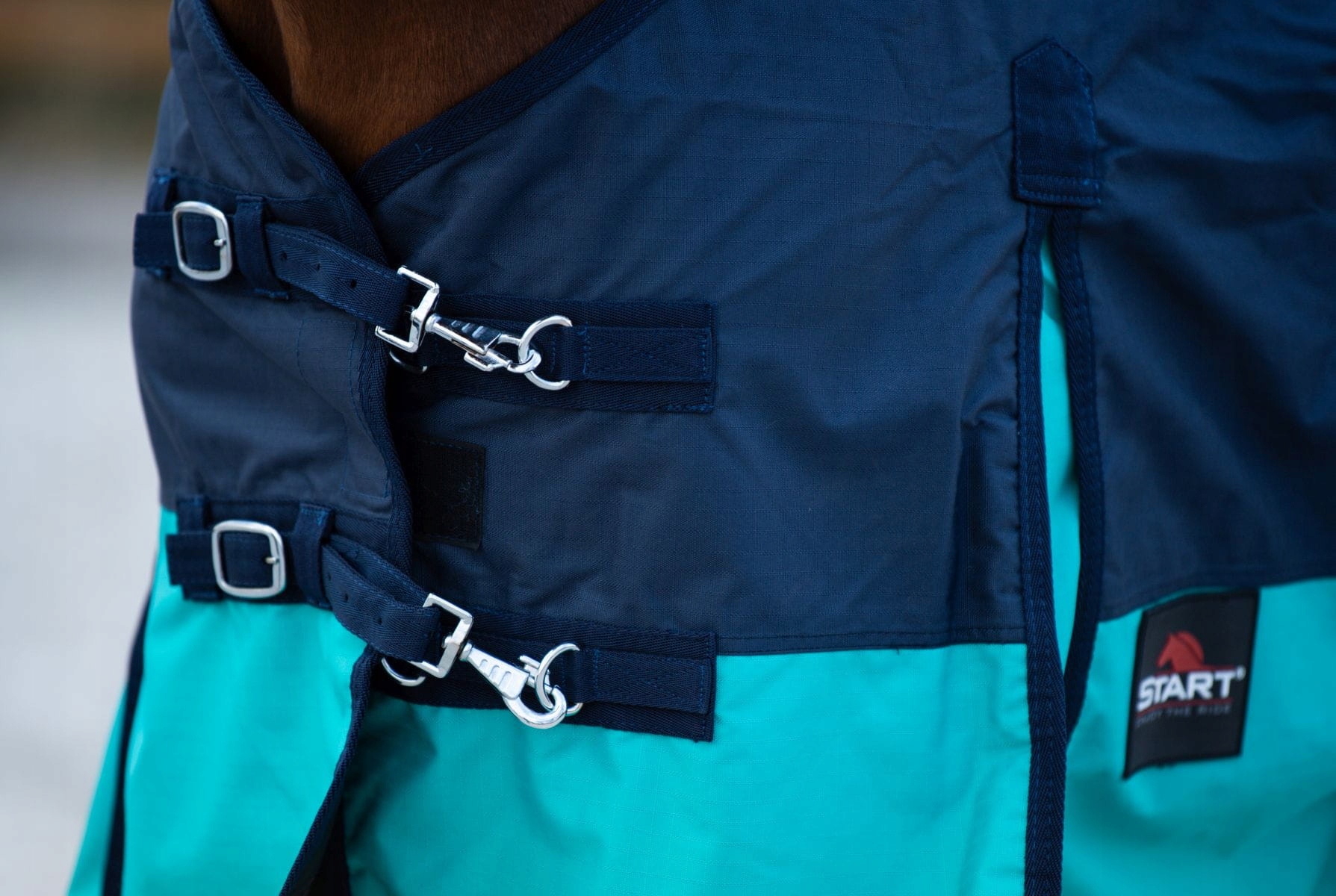 Derka padokowa dla konia START 2-tone 0g 600d podszyta niebieska morska 145 Kod producenta 5901193931087