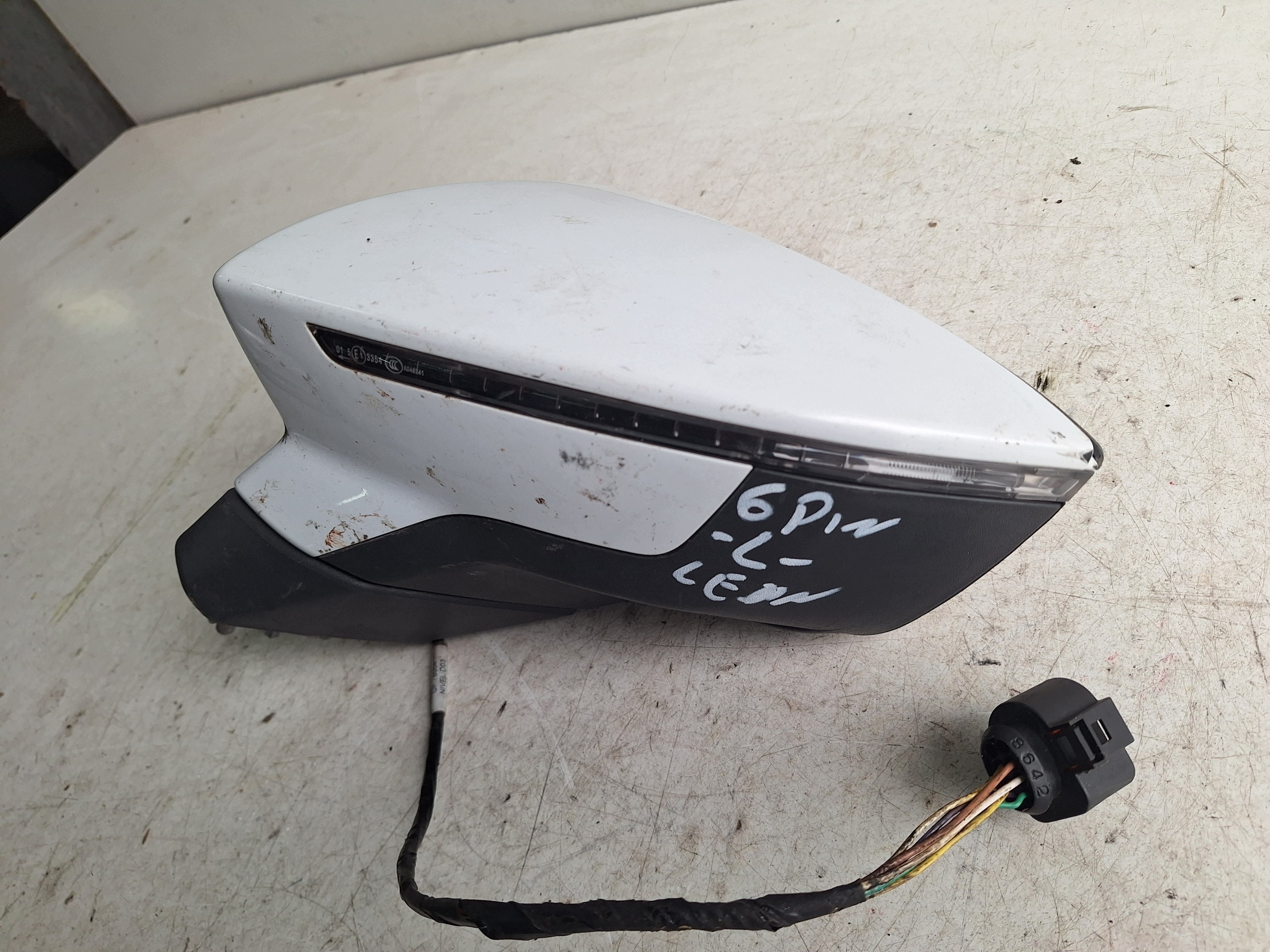 SEAT LEON III 5F 12-17 tükör bal 6-PIN