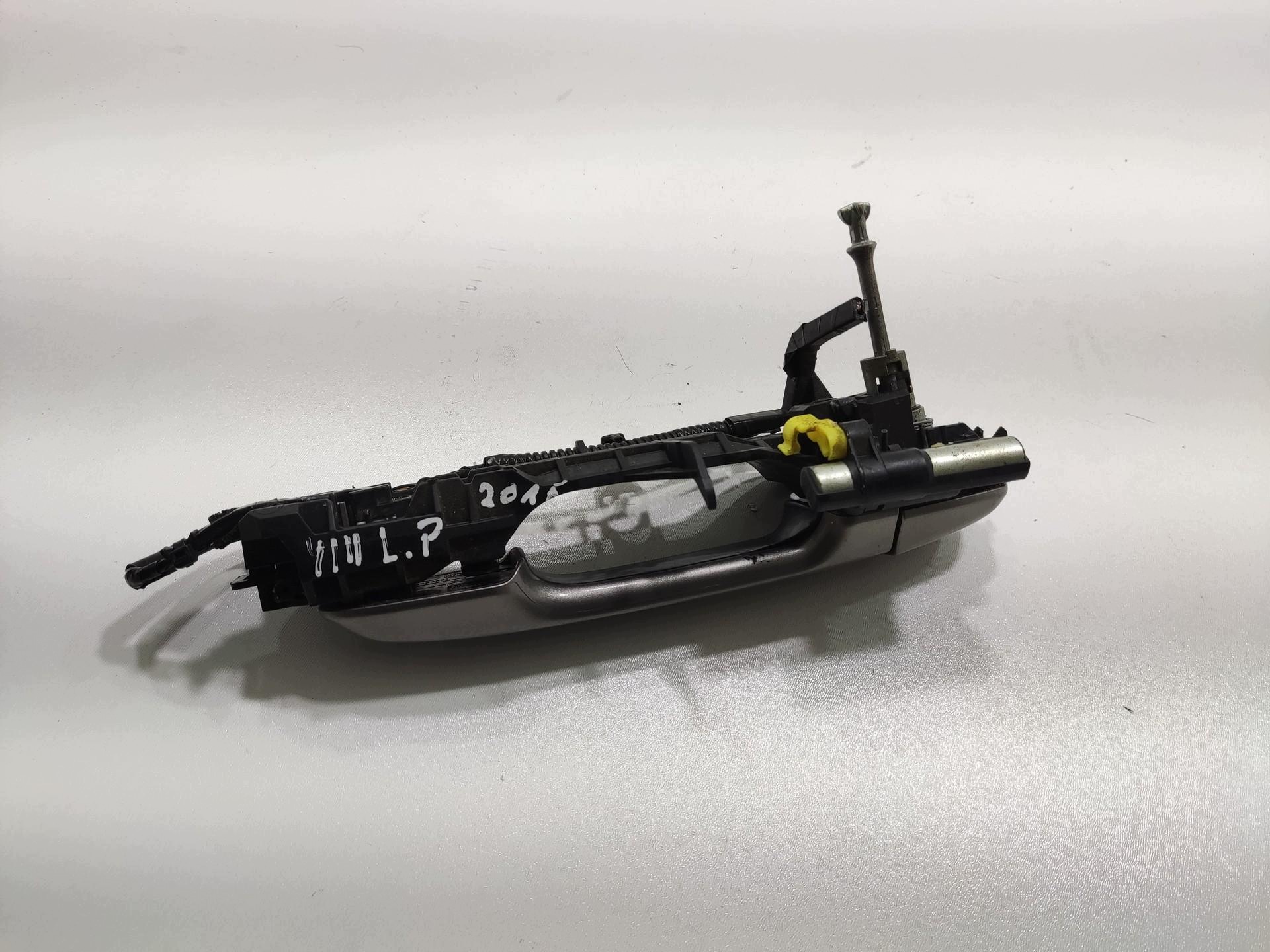 handle door left left front TOYOTA YARIS III 2011-2017