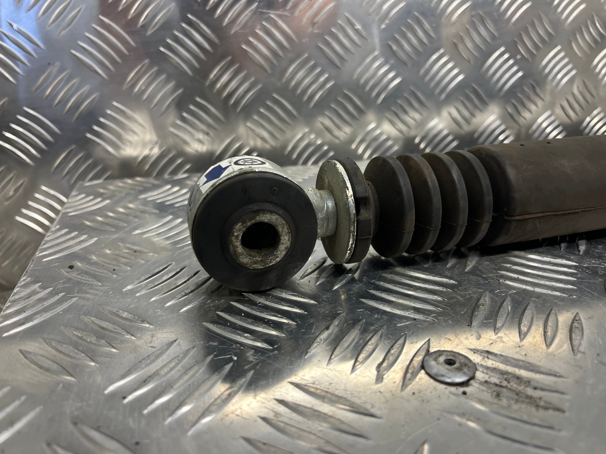 Stoßdämpfer heck hinten RENAULT MEGANE 2