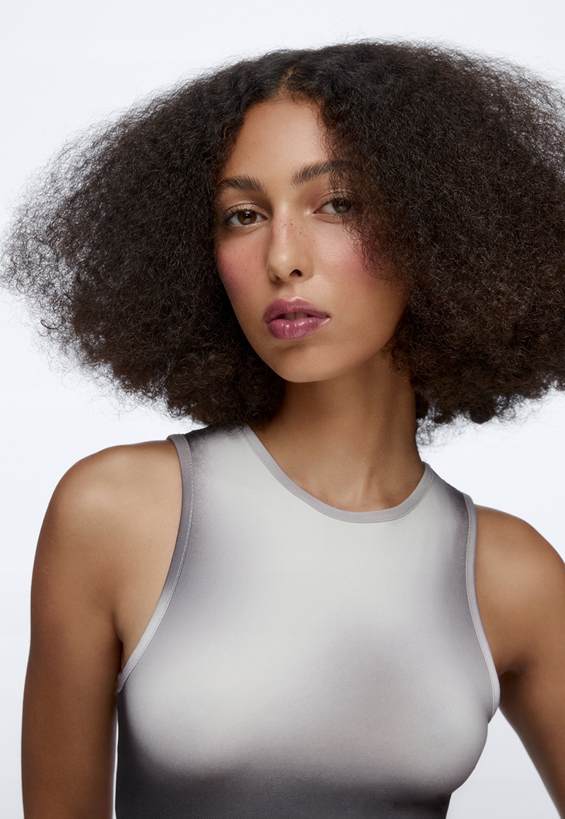 Błyszczyk do ust Sleeks CREAM 110 INGLOT Właściwości nawilżające