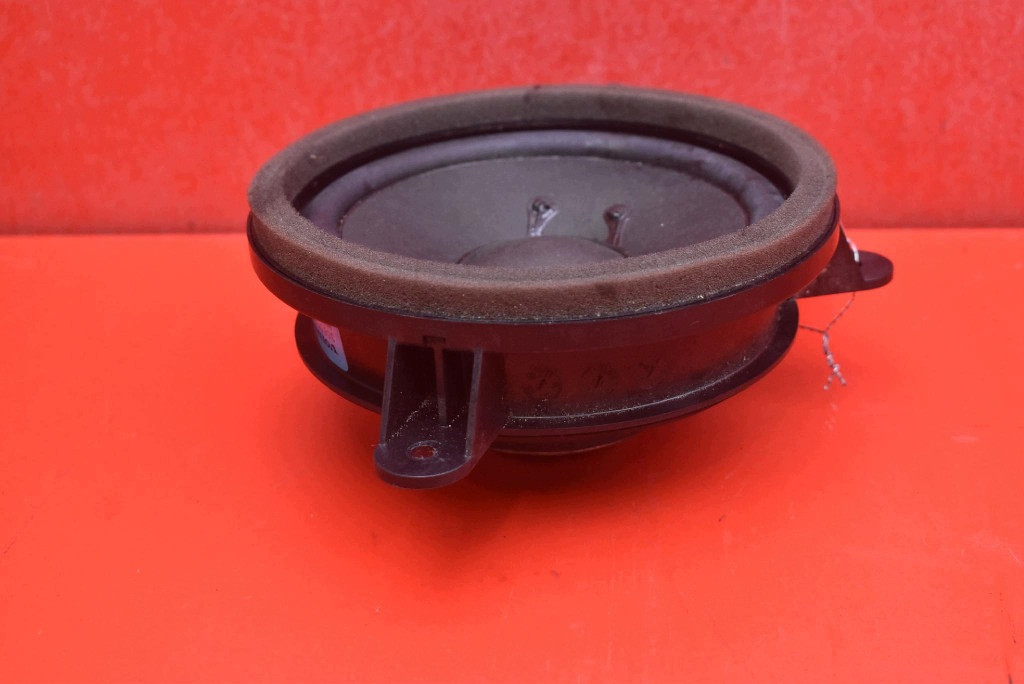 speaker right front 30657445 VOLVO V60 1 and 10-13
