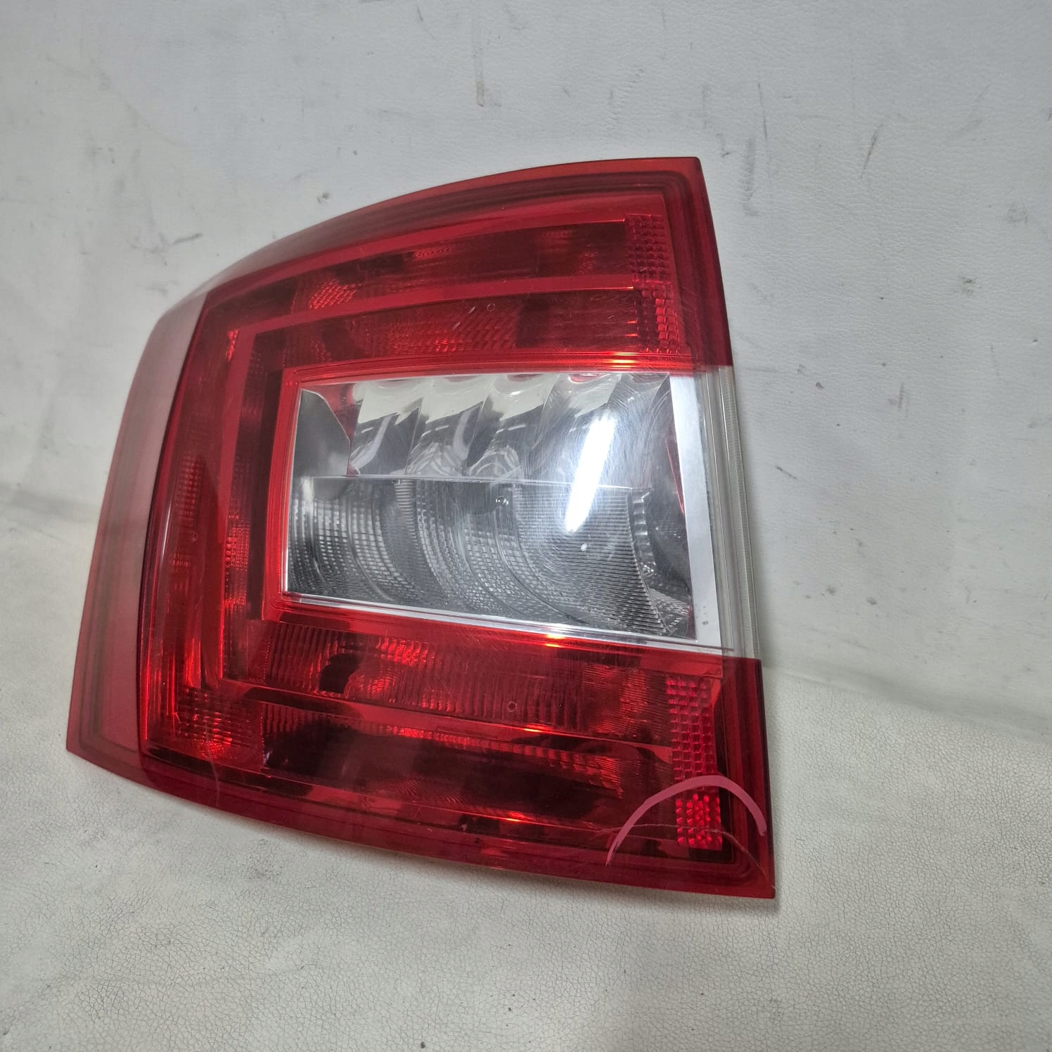 SKODA OCTAVIA III 3 KOMBI 13-20 light rear part rear left