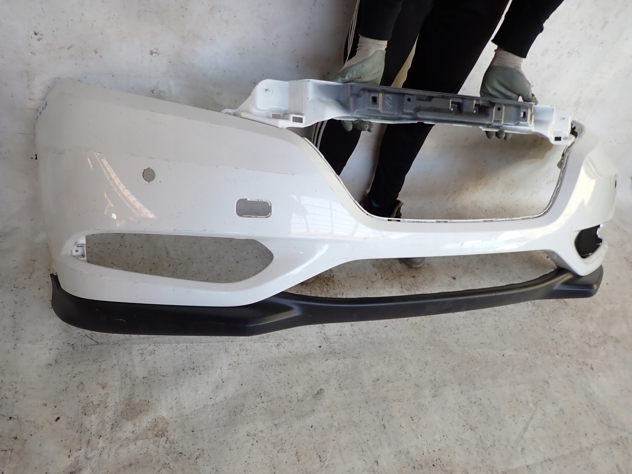 HONDA HR-V II 14- bumper front front PDC