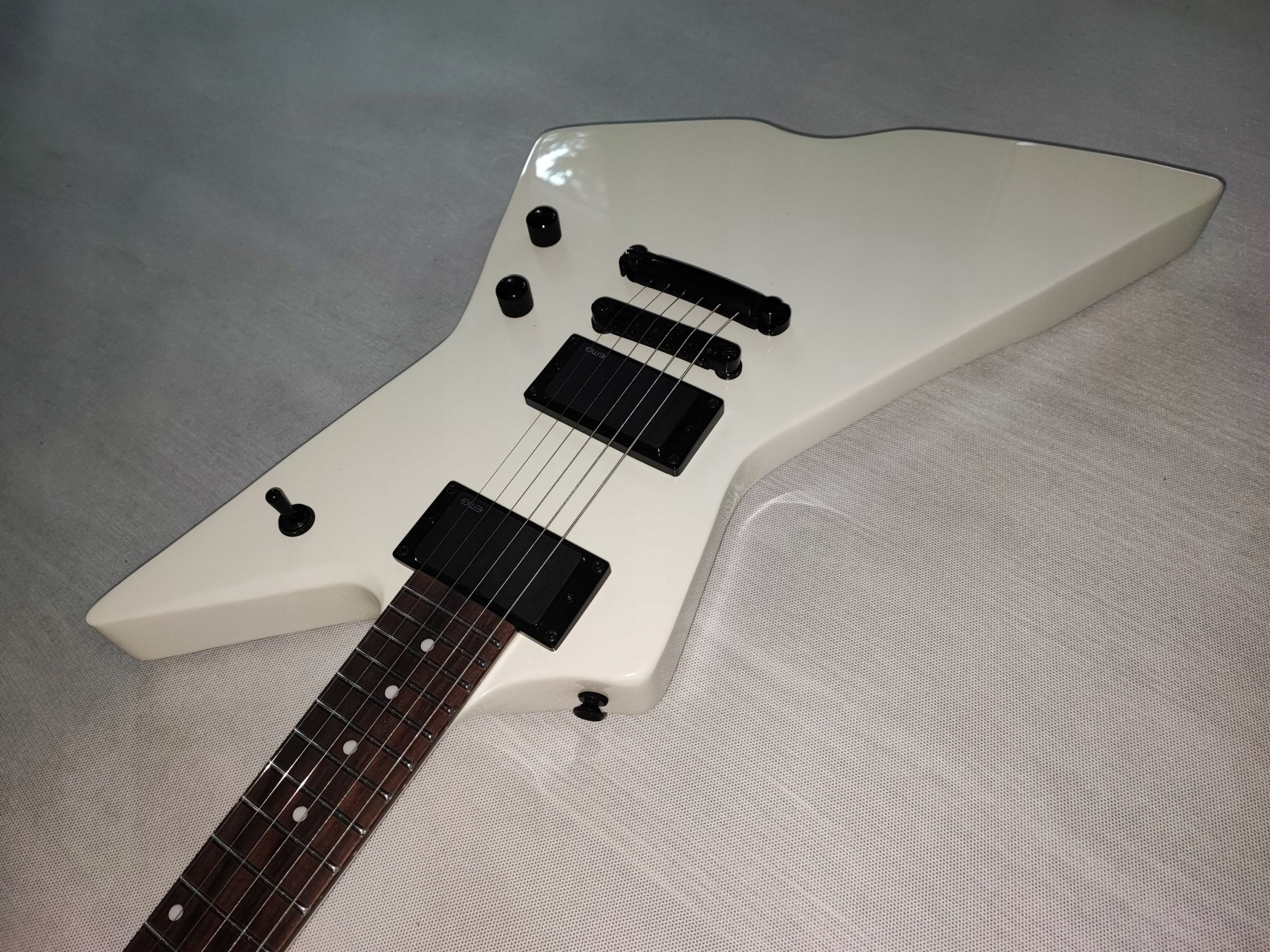 HARLEY BENTON EX-84 MODERN EMG 81/60 VW EXPLORER Mostek Stały