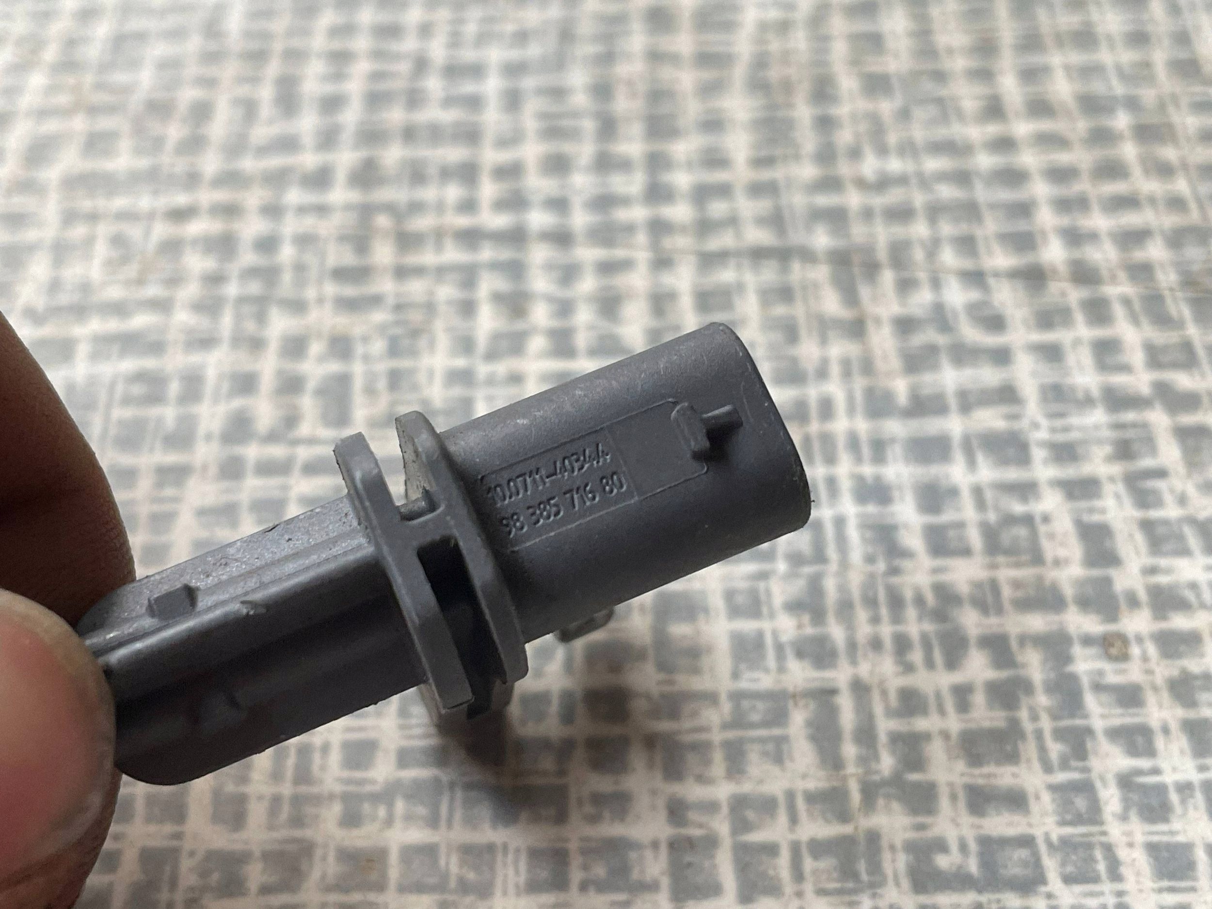sensor ABS original Peugeot 3008 II 9838571680 !J