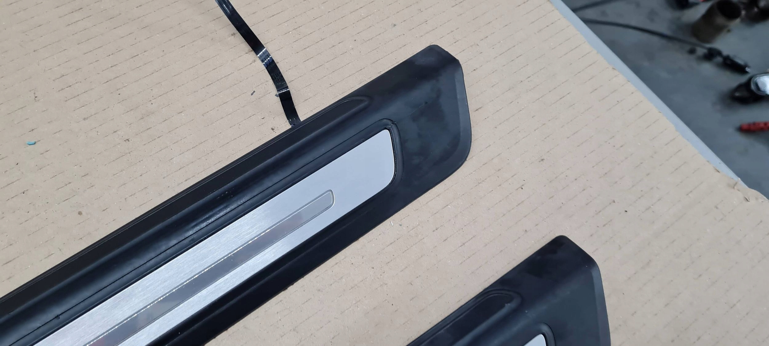 SQ5 80A Q5 moulding cap threshold right front SLINE LED 1 SZTUKA 80A947418
