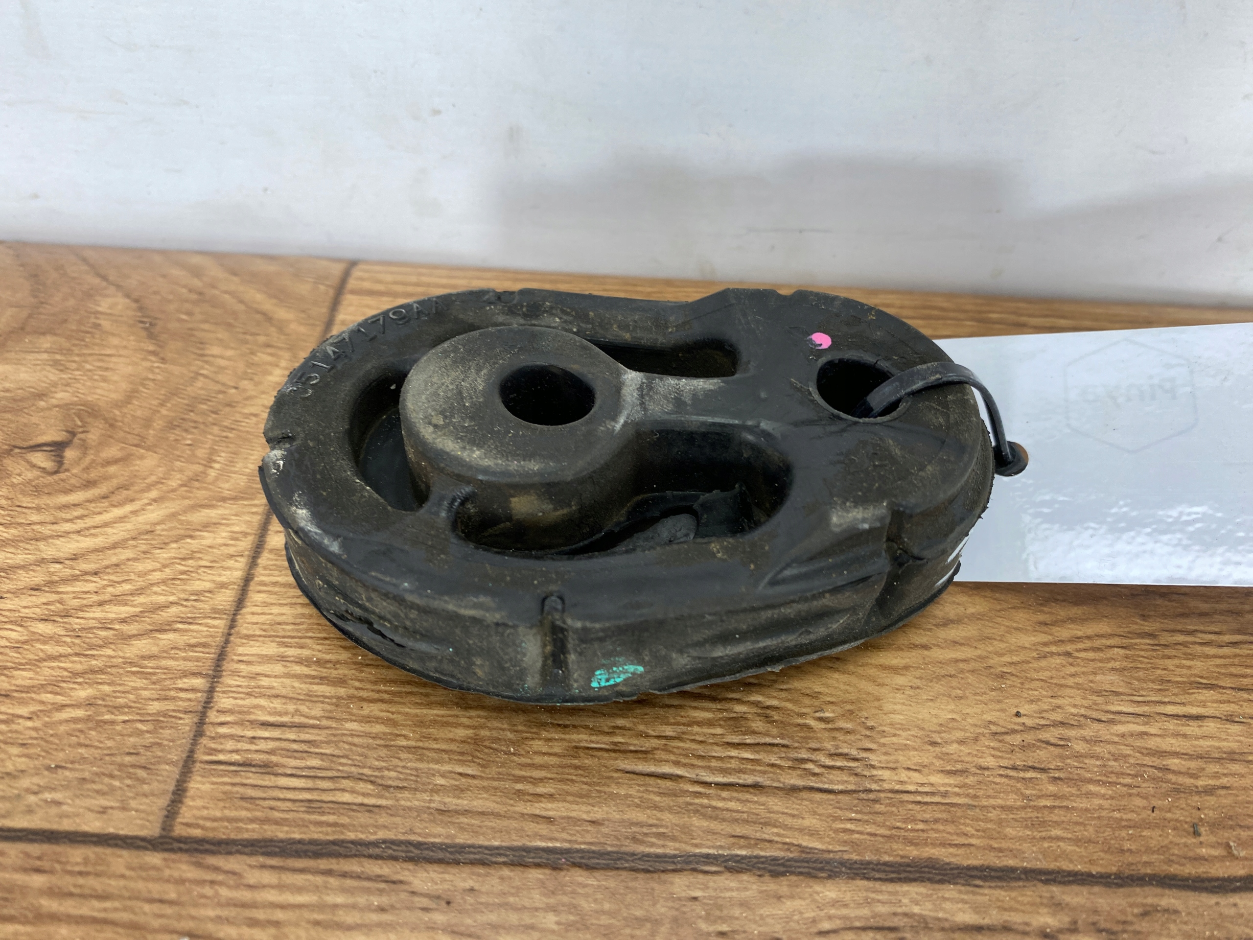 Pneus Support plaque de l’échappement Dodge Durango 5.7L 2014+ USA