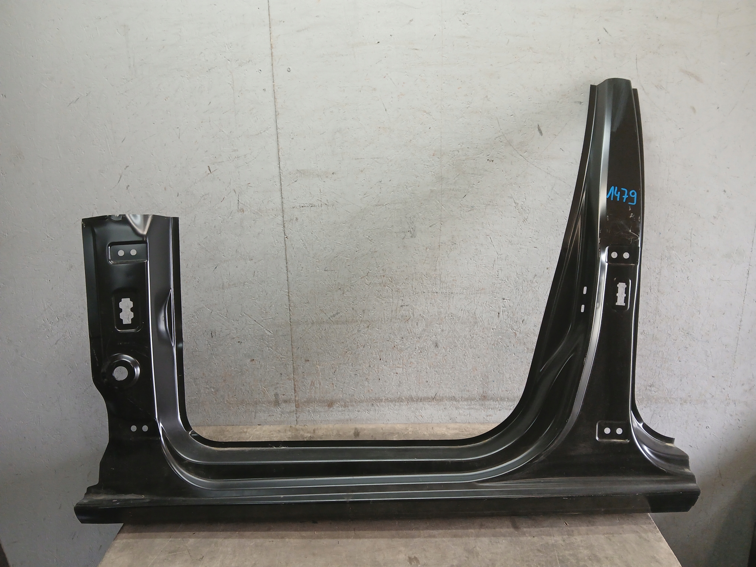 threshold left SEAT LEON IV 4 5FE809605B
