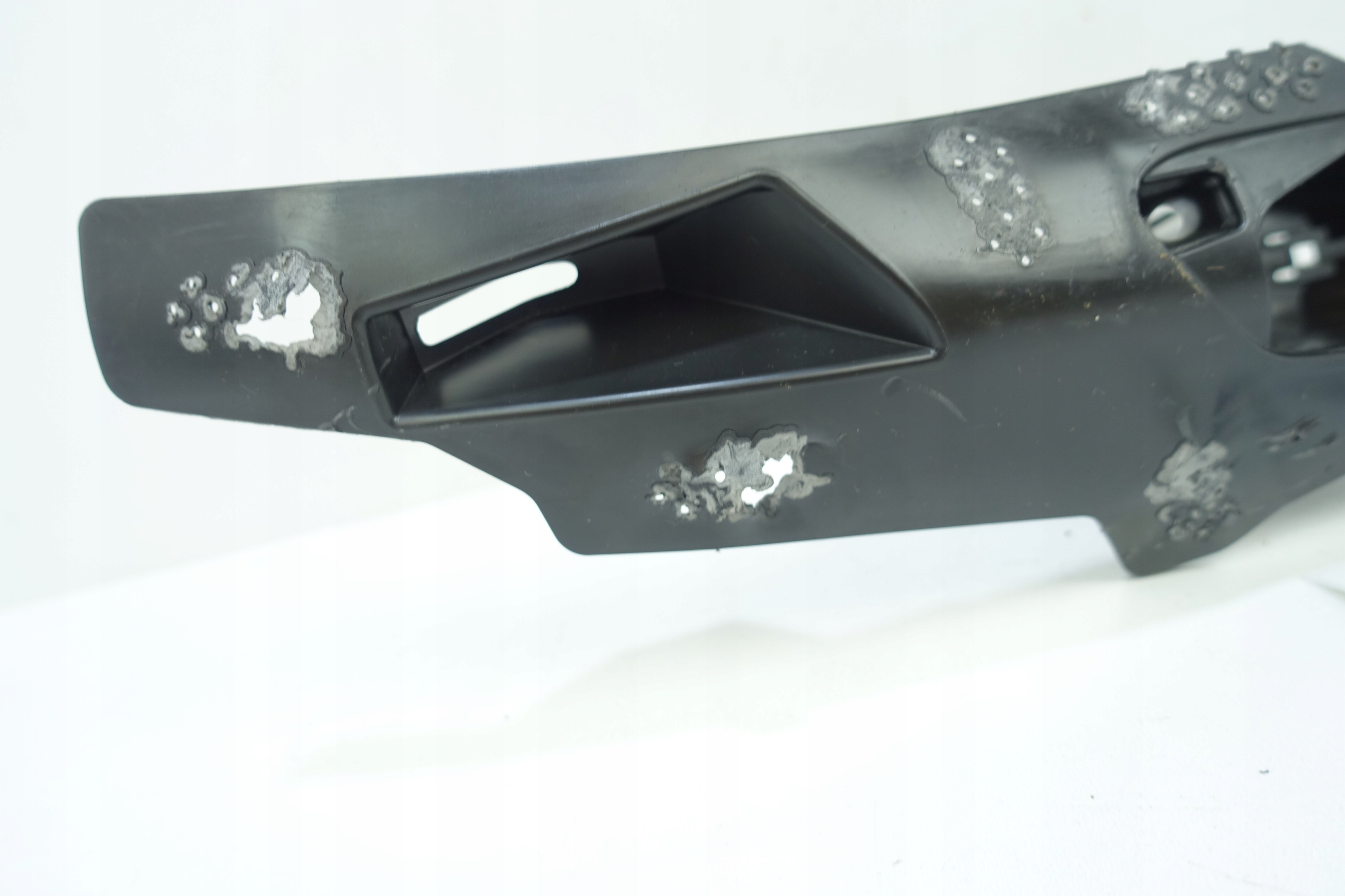Halter der Spritzdüse rechts FORD KUGA III 19