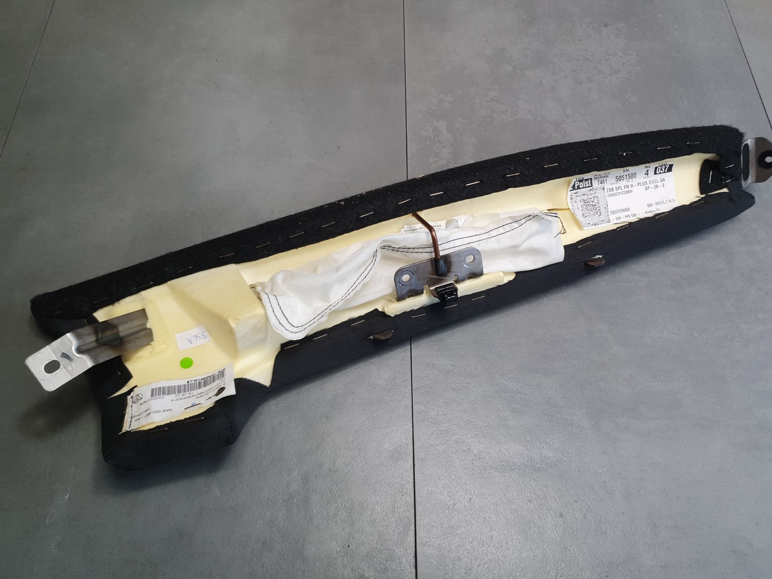 Audi SQ6 e-tron side rear seat left 85H885701C