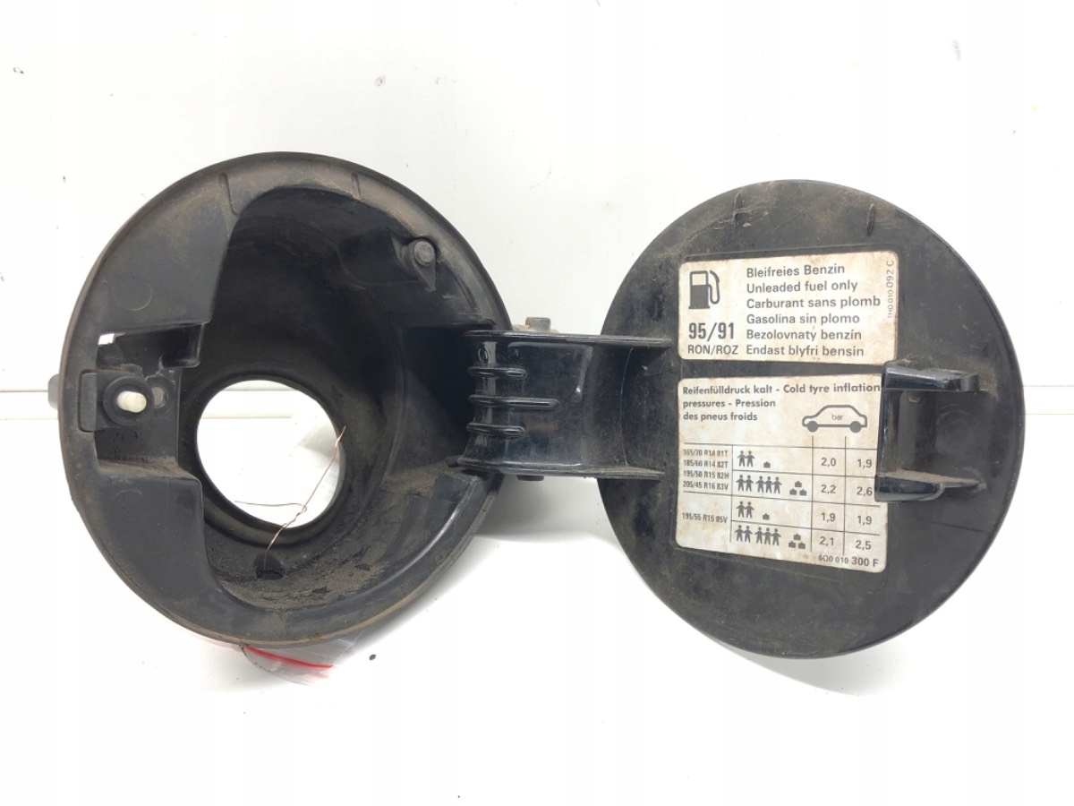 KLAPKA WLEWU PALIWA VW POLO IV 9N Hatchback 01-14 Typ samochodu Samochody osobowe