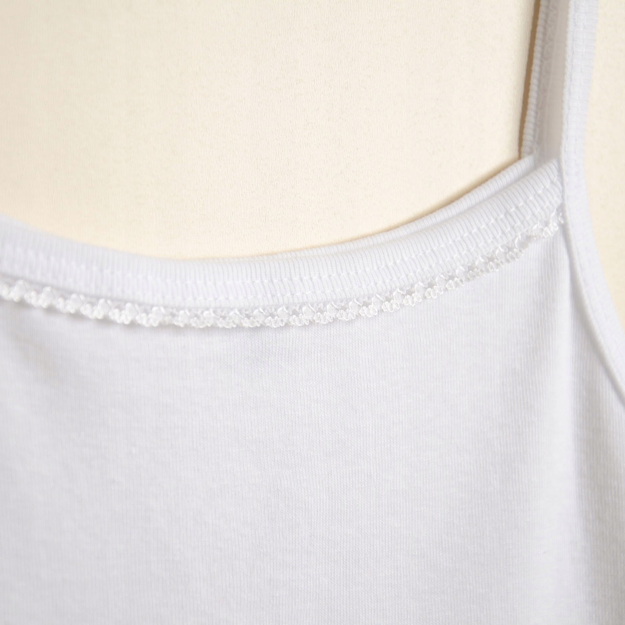 Zestaw podkoszulka i majtki komunijne białe 134 Wiek dziecka 8 lat +