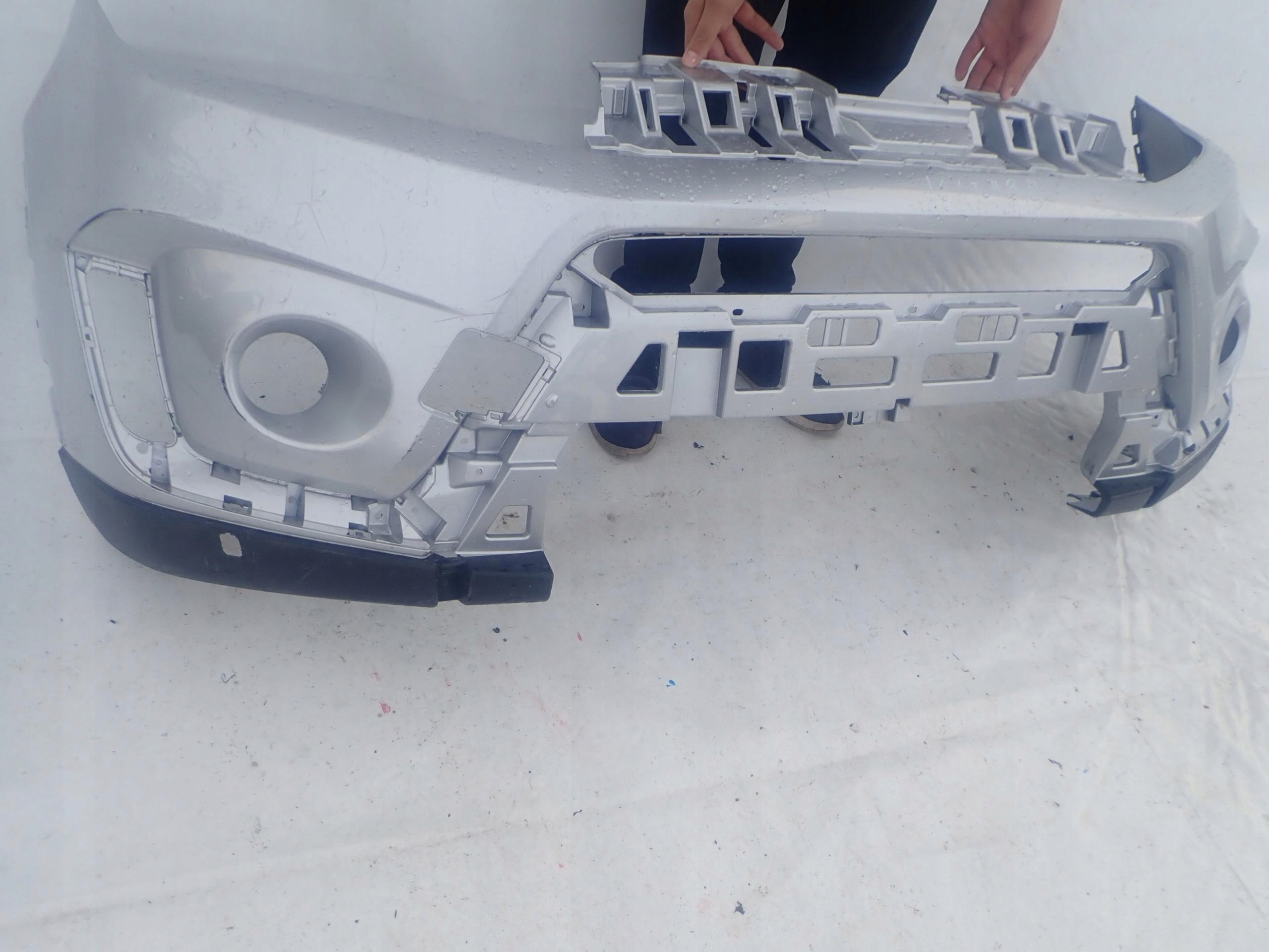 SUZUKI VITARA II 2 LIFT 18- bumper front PDC