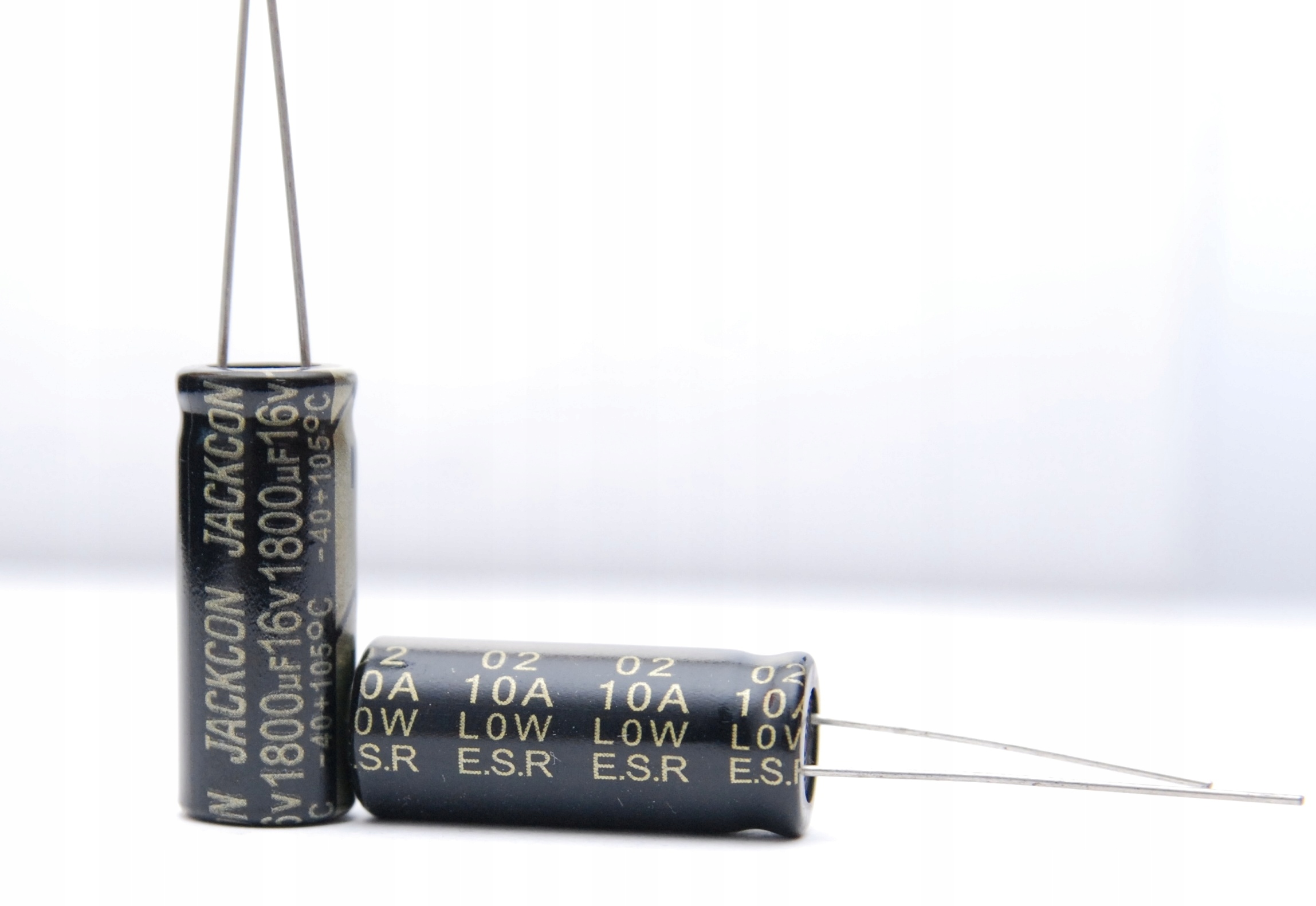 KONDENSATOR ELEKTROLITYCZNY 1800uF 16V JACKCON