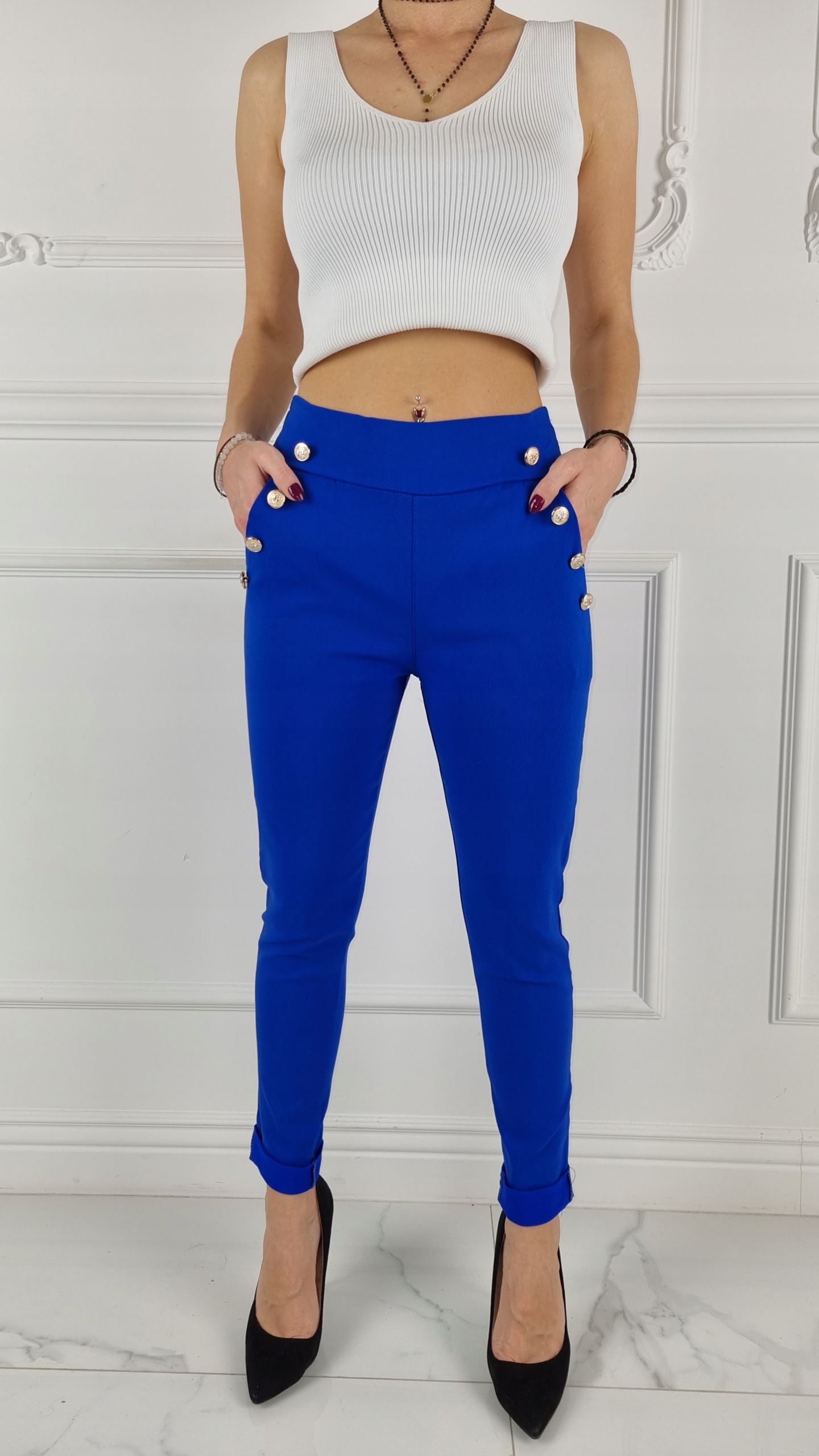 ELASTYCZNE - SPODNIE - DAMSKIE - W GUMKĘ - GUZIKI Stan (wysokość w pasie) wysoki