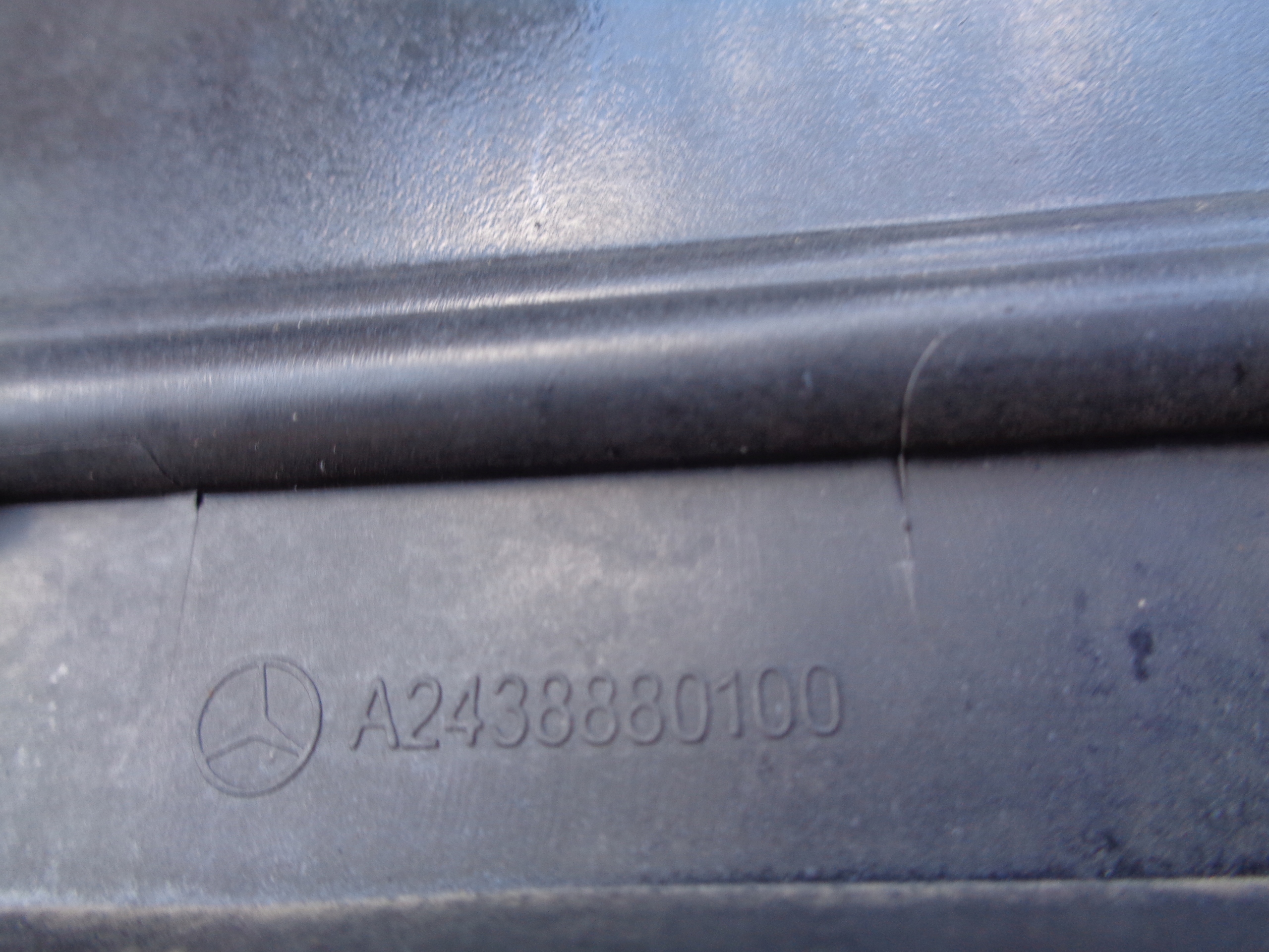 CHROM grille MERCEDES EQA W243