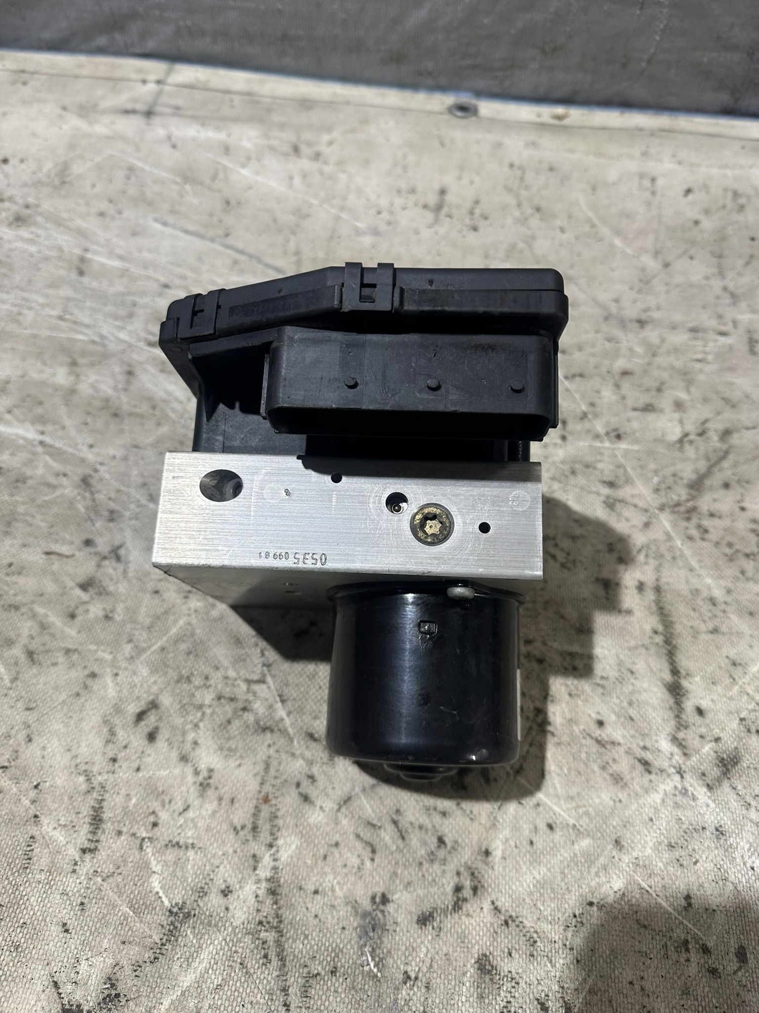 pump ABS MERCEDES C-class W203 1.8B A2035451632