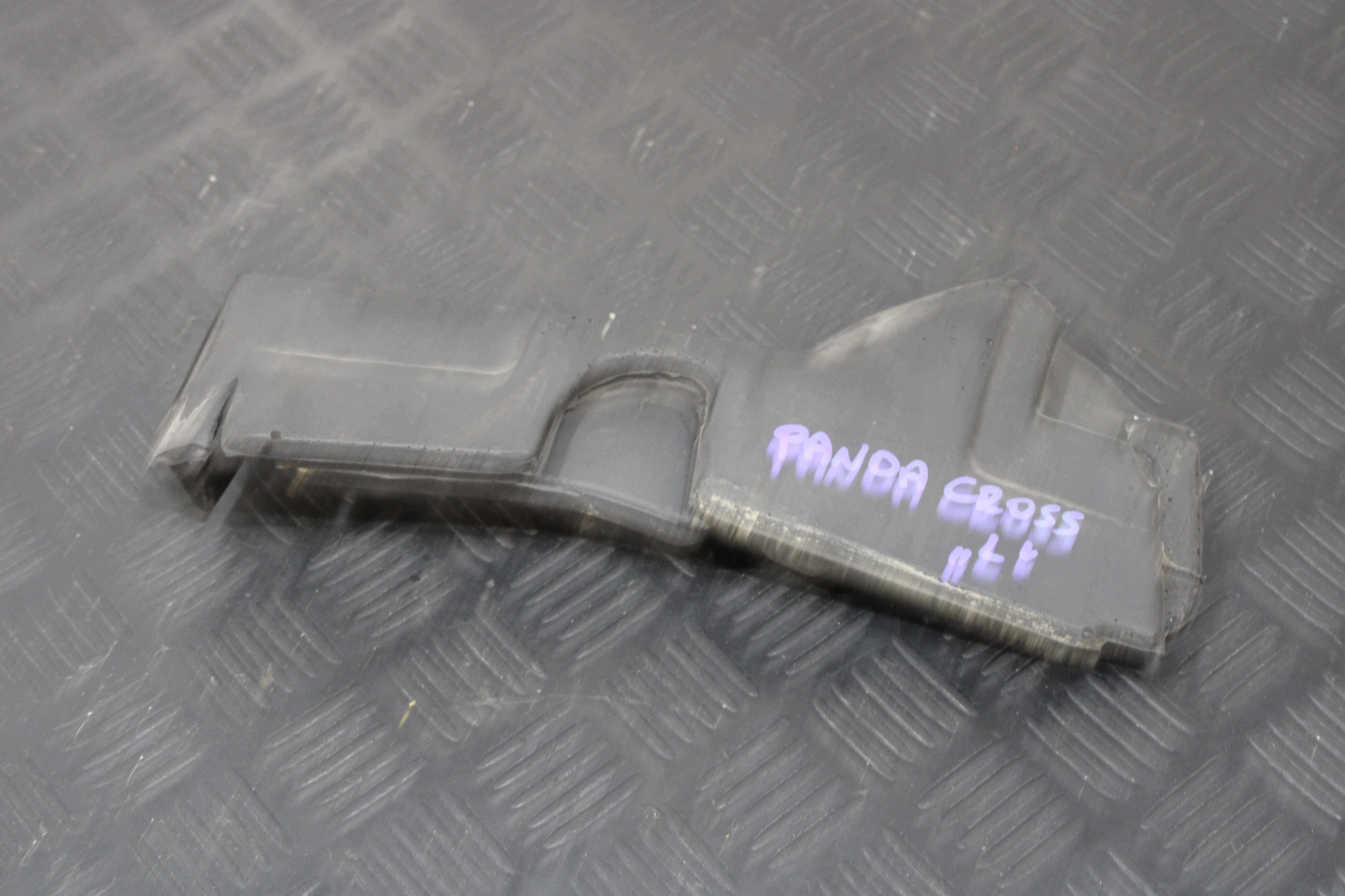 soundproofing under the window left FIAT PANDA CROSS III 3 1.0