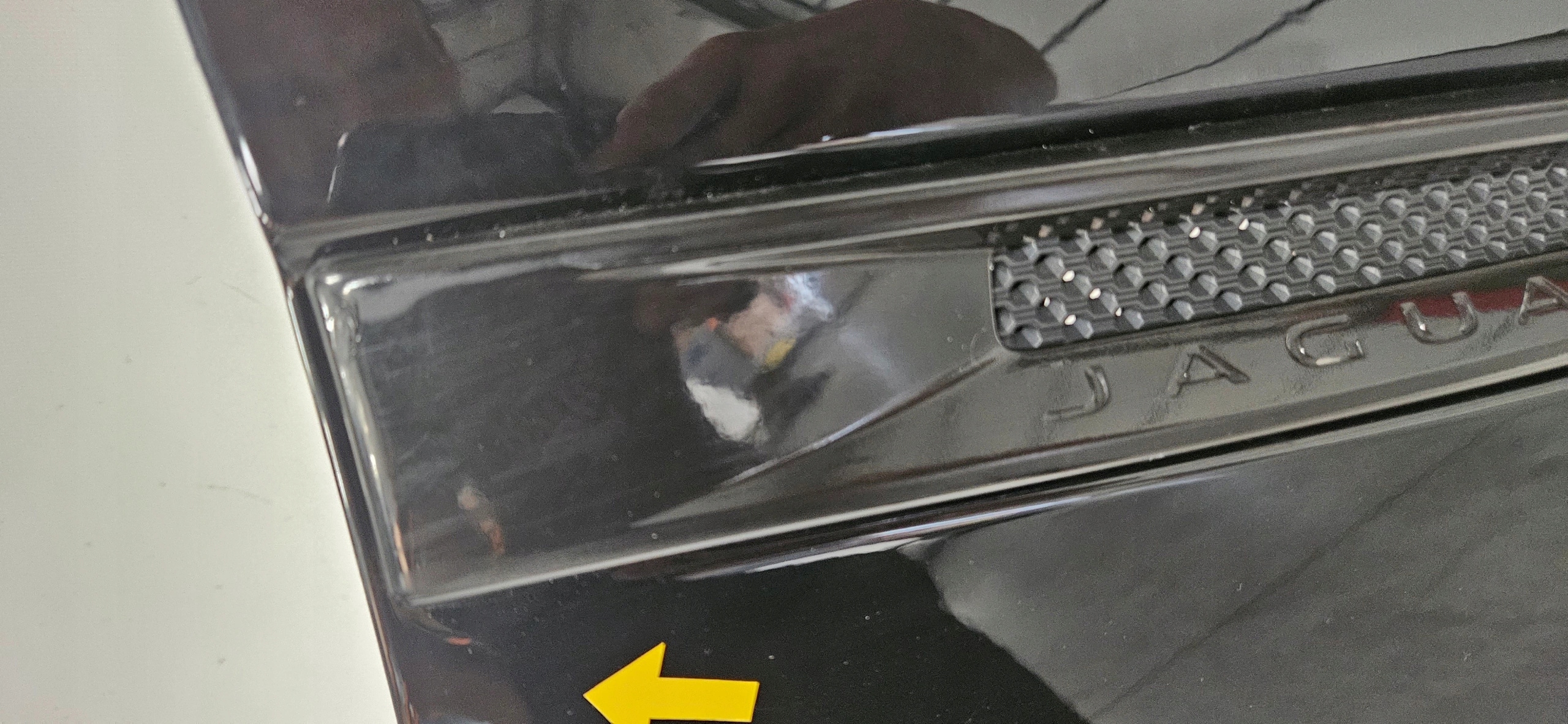fender right front JAGUAR F PACE F-PACE original