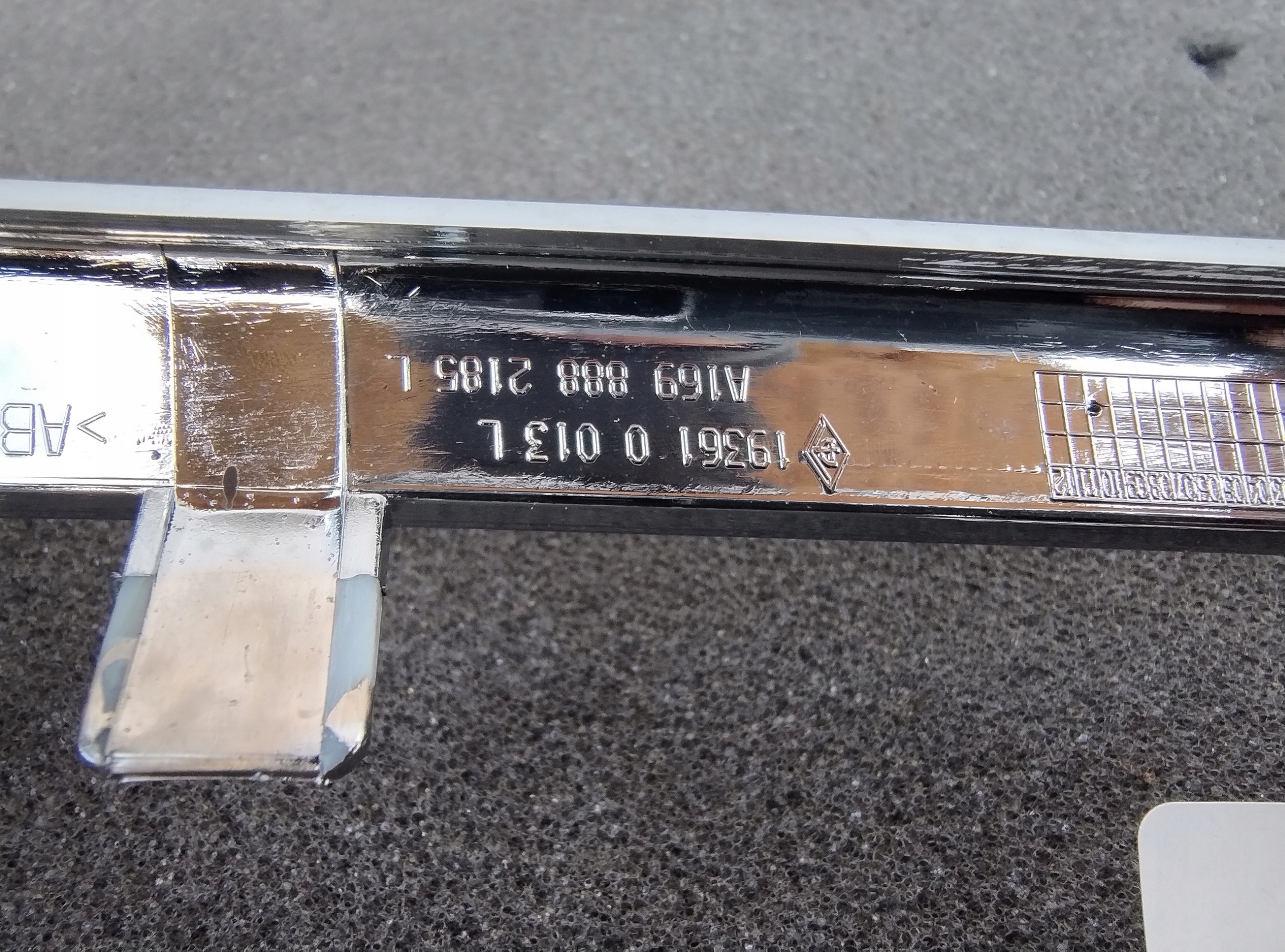 links CHROM CHROMIK unter ATRAPE MERCEDES A-klasse 169