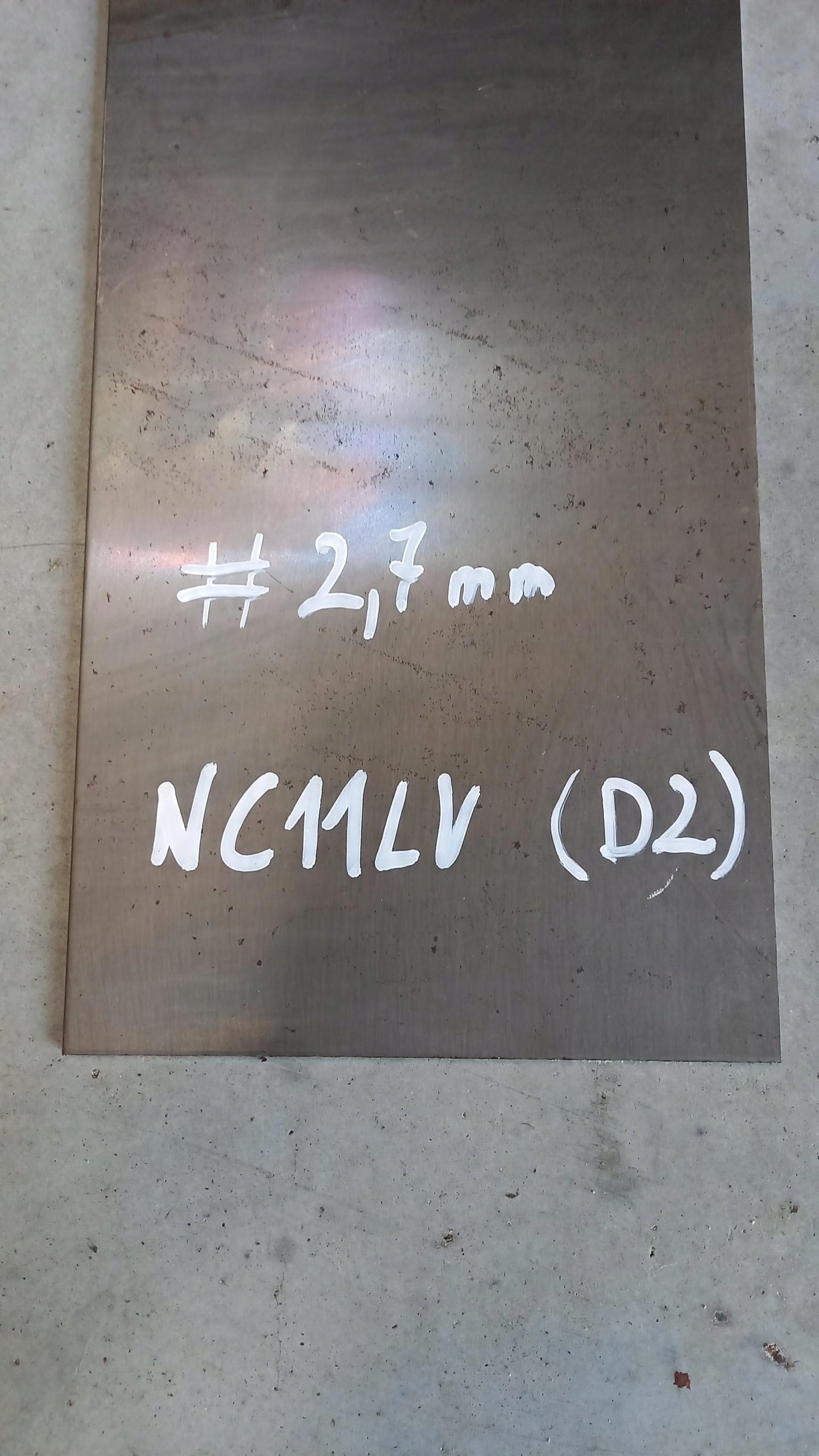 

Stal NC11LV D2 /1.2379, formatka #2,7x30x500 mm