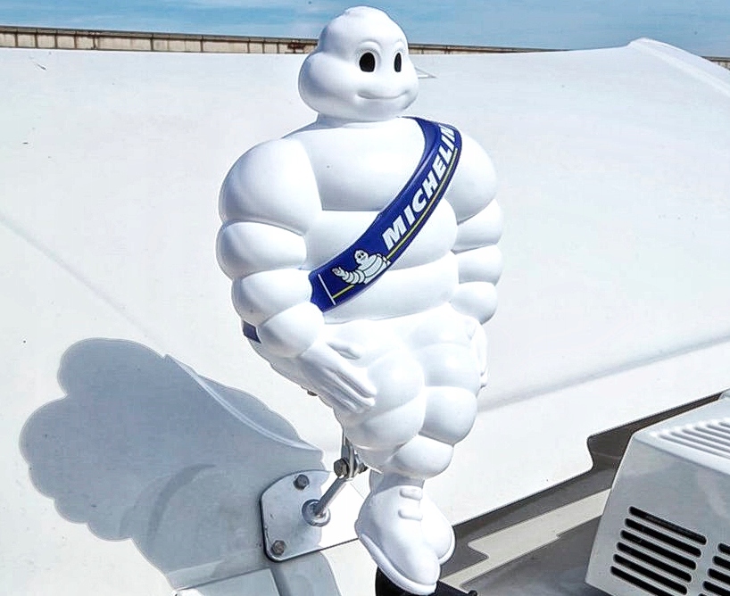 FIGURKA MICHELIN 40CM CERTYFIKAT MICHELIN MAN Marka Michelin