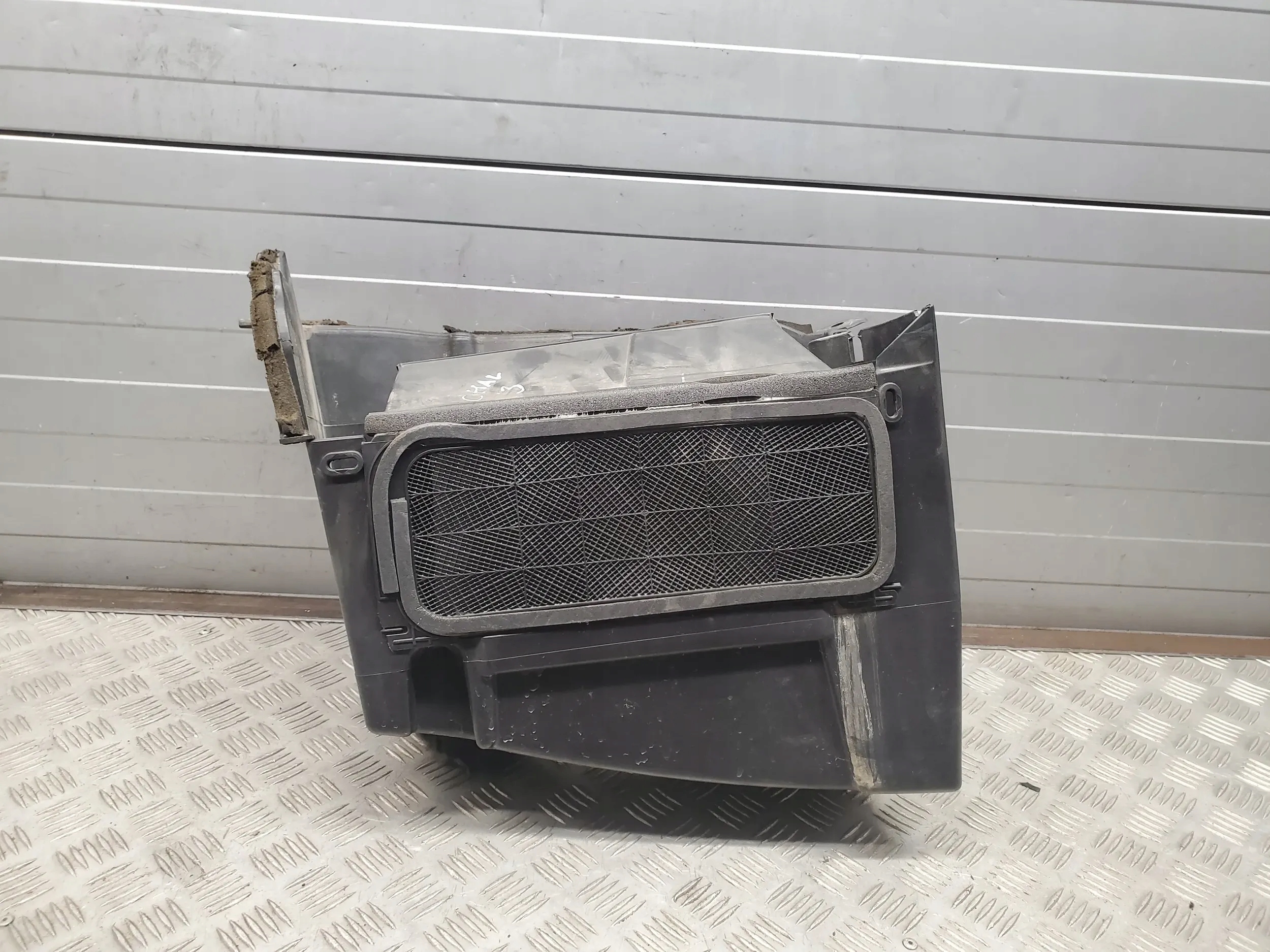 Dodge Challenger 55038179AE Z przodu Obudowy filtrów kabinowych