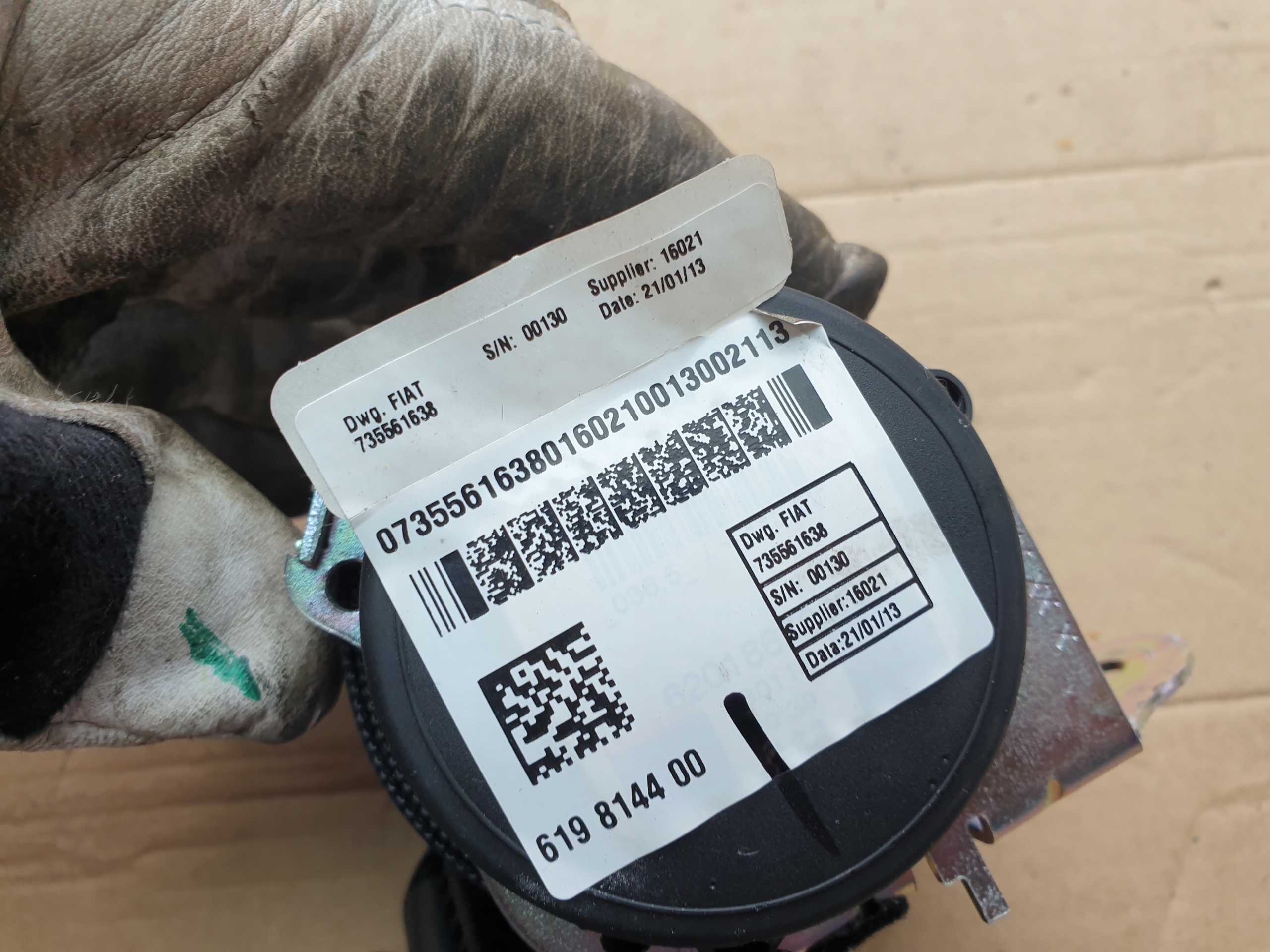 Sitze Gurten Sitz Schrauben FIAT PANDA III 3 2012- 5 Tür