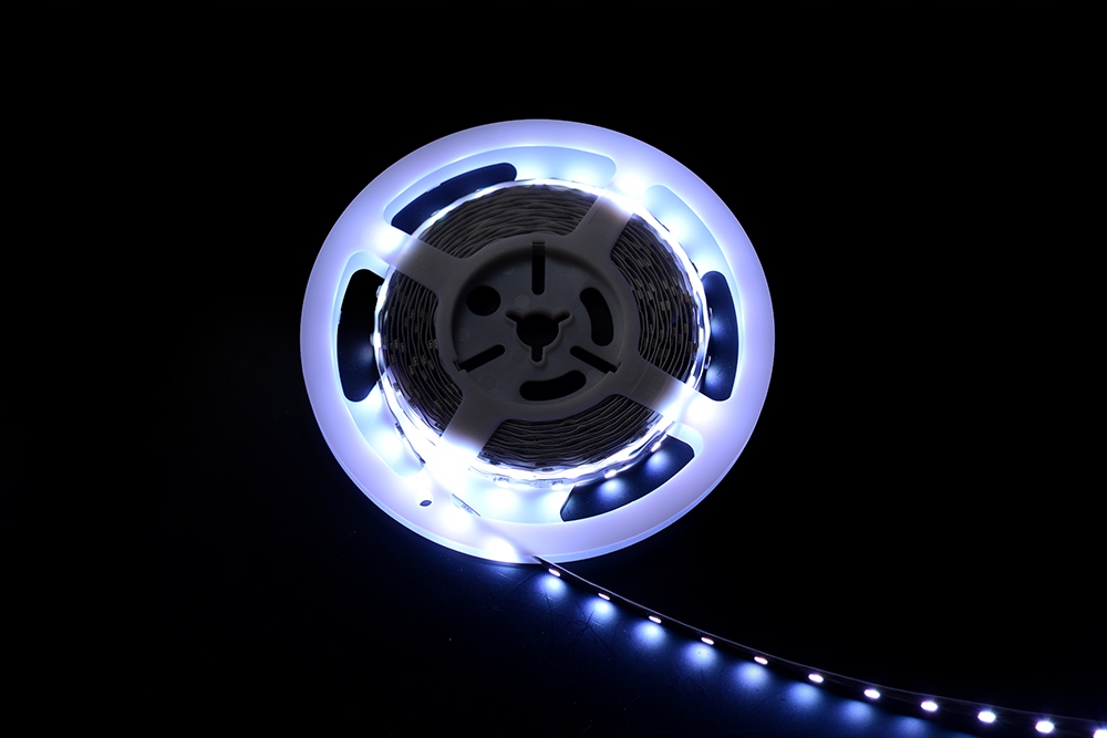 Cyfrowa kolorowa taśma Led Bergmen Flex Wp IC rolka 5 m Rgb 12V 6,48W IP65