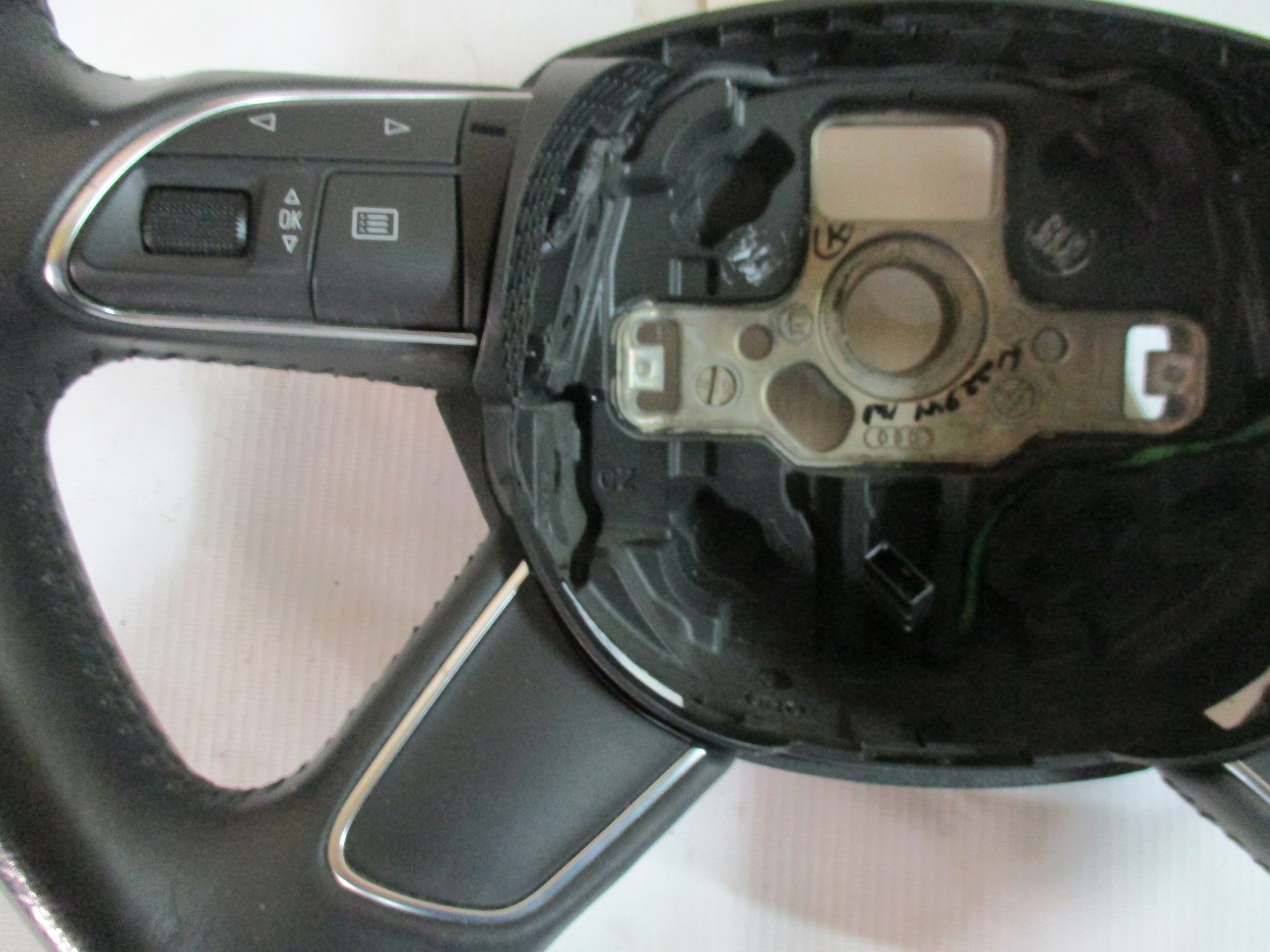 lenkrad Audi Q3 8U0 multifunkcja