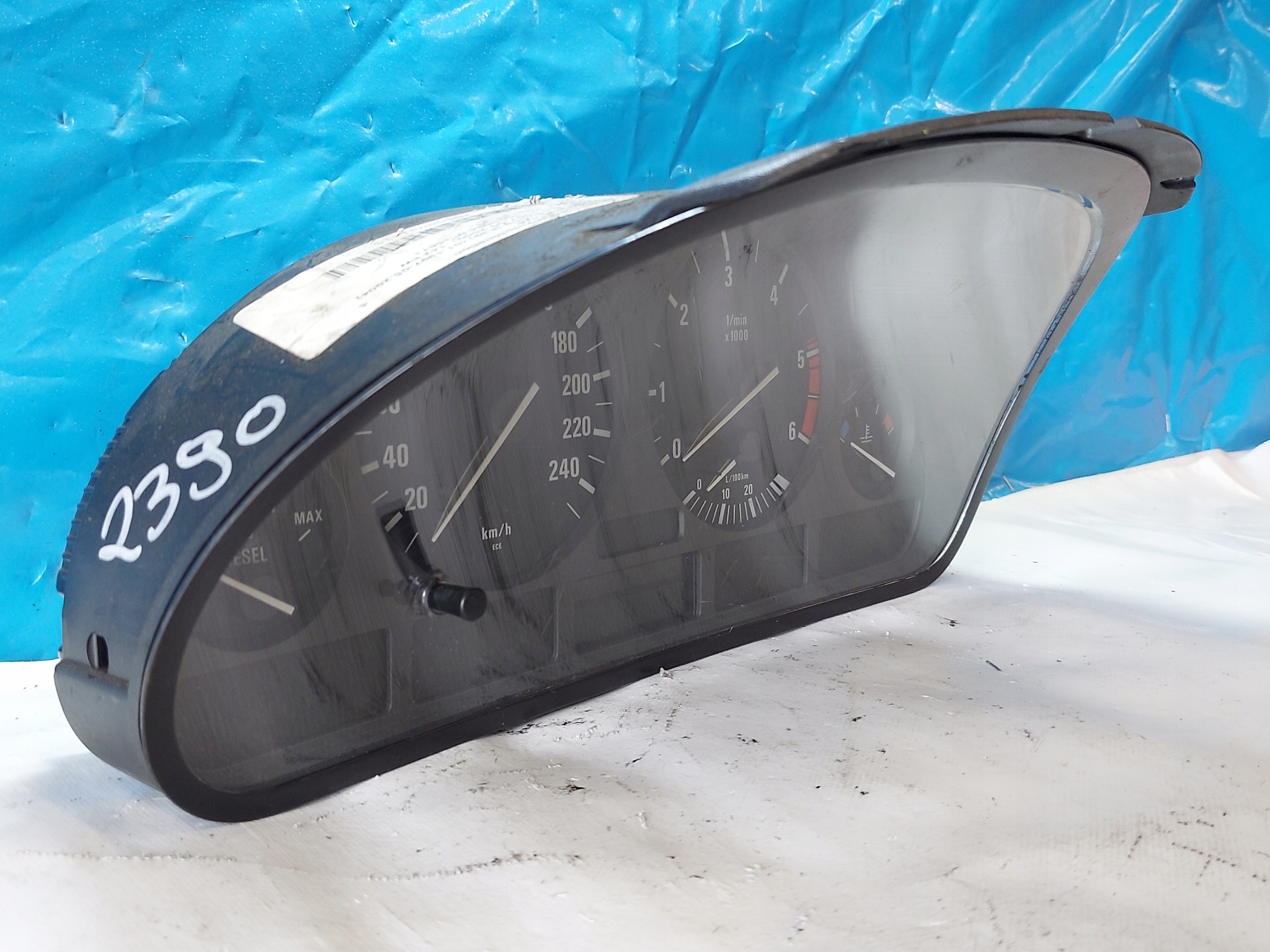 dials clock BMW E39 TDS 62118375898