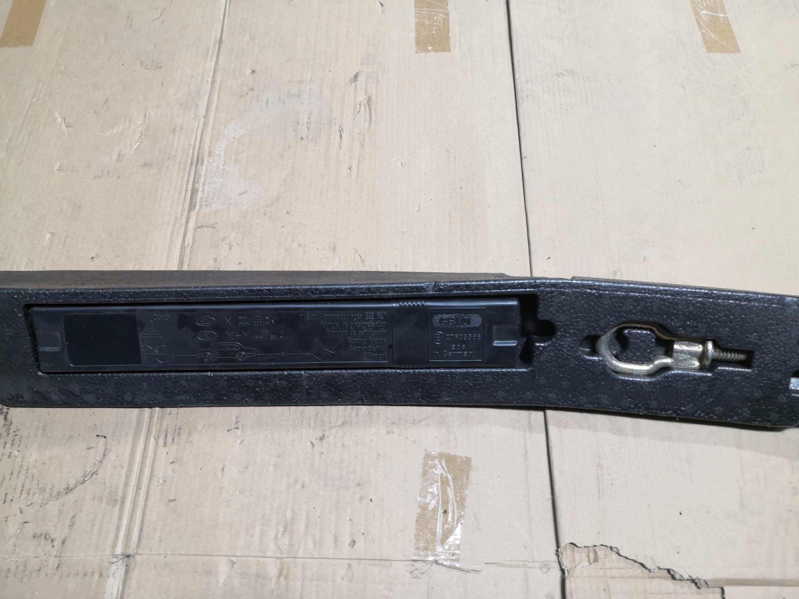 WKLAD polystirene boot FOCUS MK2 4M51-17K767-AD