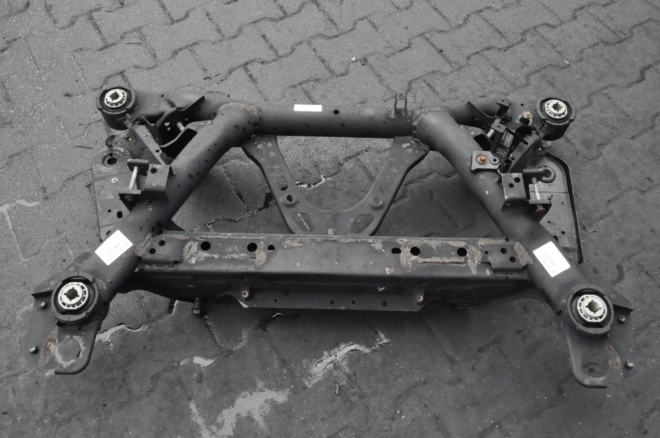 VOLVO S60 III V60 SANKI ZAWIESZENIA TYŁ 32246521