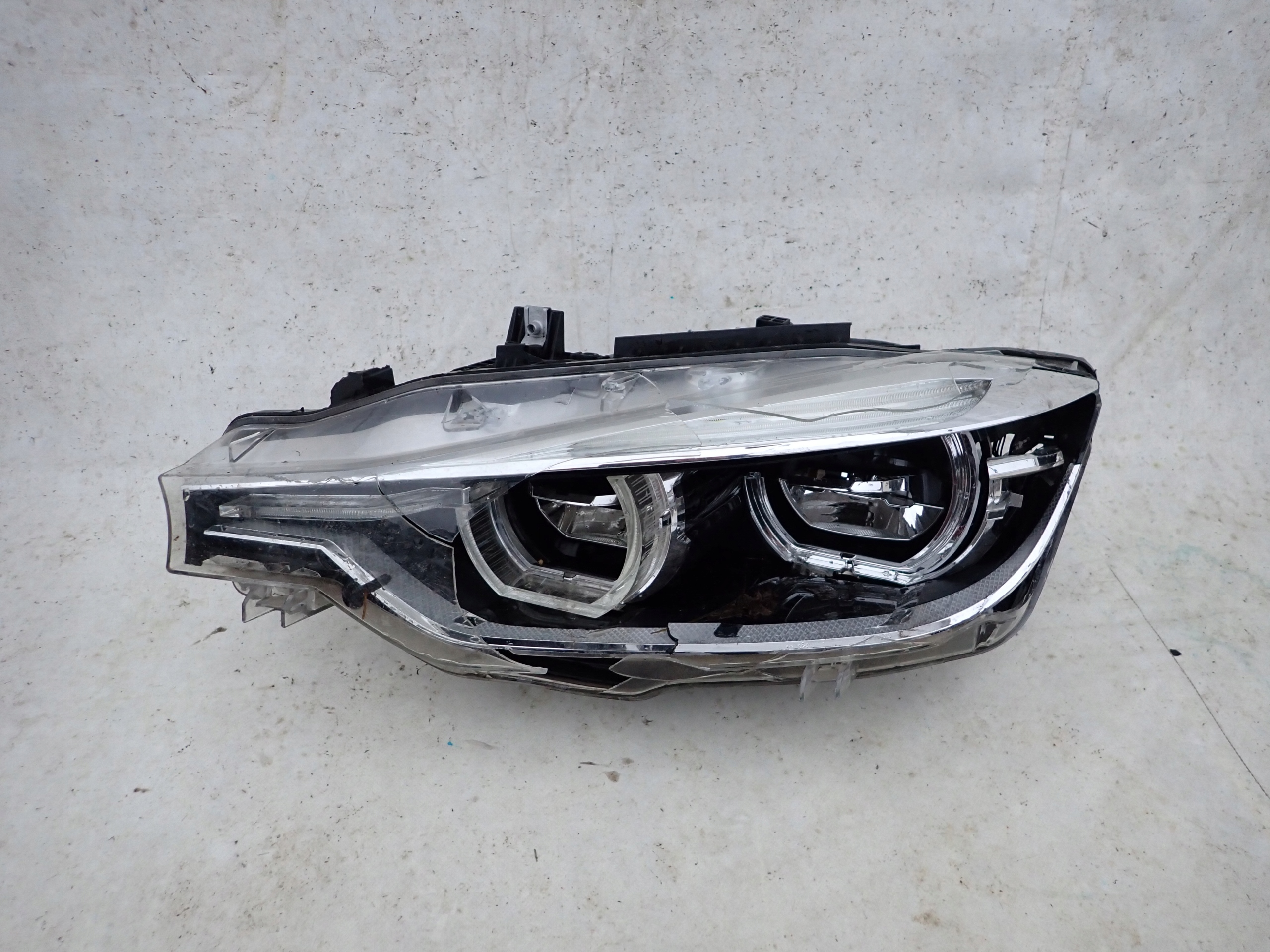 BMW 3 F30 F31 LIFT 15- light left ADAPTIVE LED