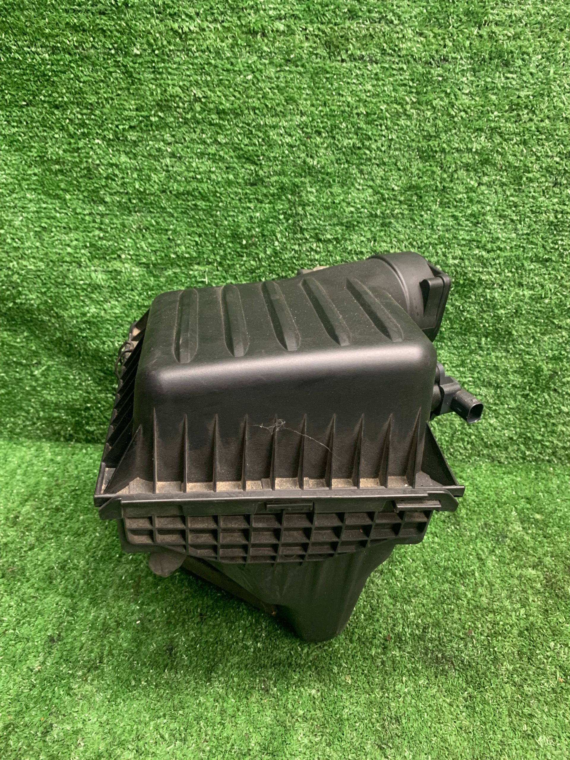 luftfiltergehäuse CHRYSLER 300C 3.0 CRD 05281522AB