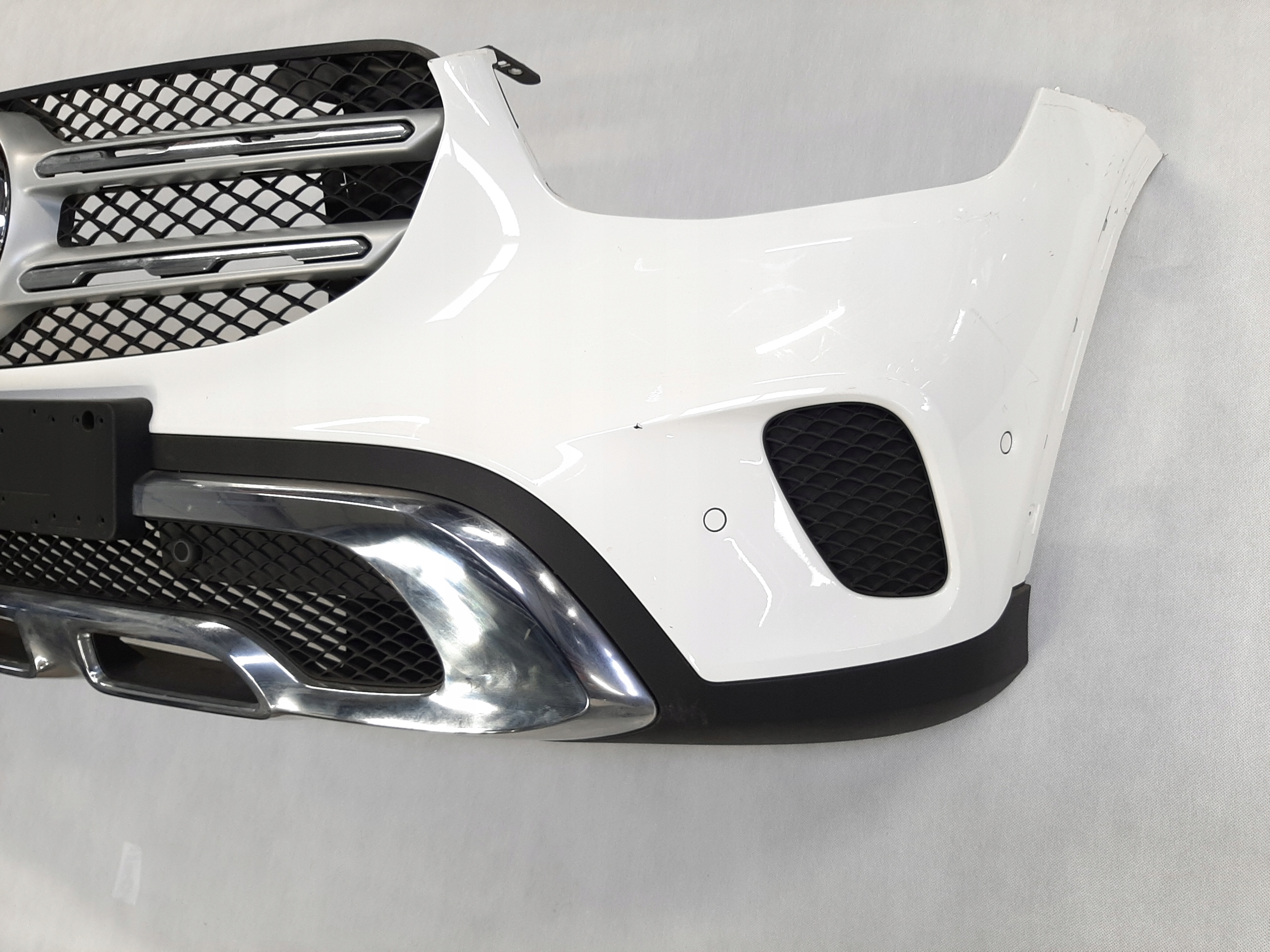 Mercedes GLC X253 W253 LIFT A253 Zderzak przód NOWY A2538809002 Kolor biały