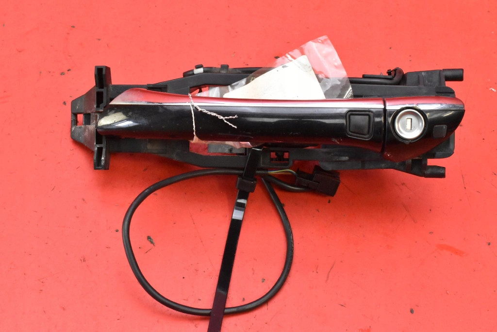 handle left front front 197 CHROM 2117600134 MERCEDES CLS C219 04-08