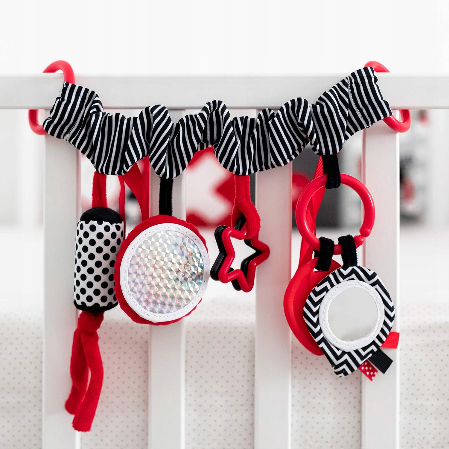 CANPOL ZAWIESZKA DO WÓZKA FOTELIKA KONTRASTOWA Bohater brak